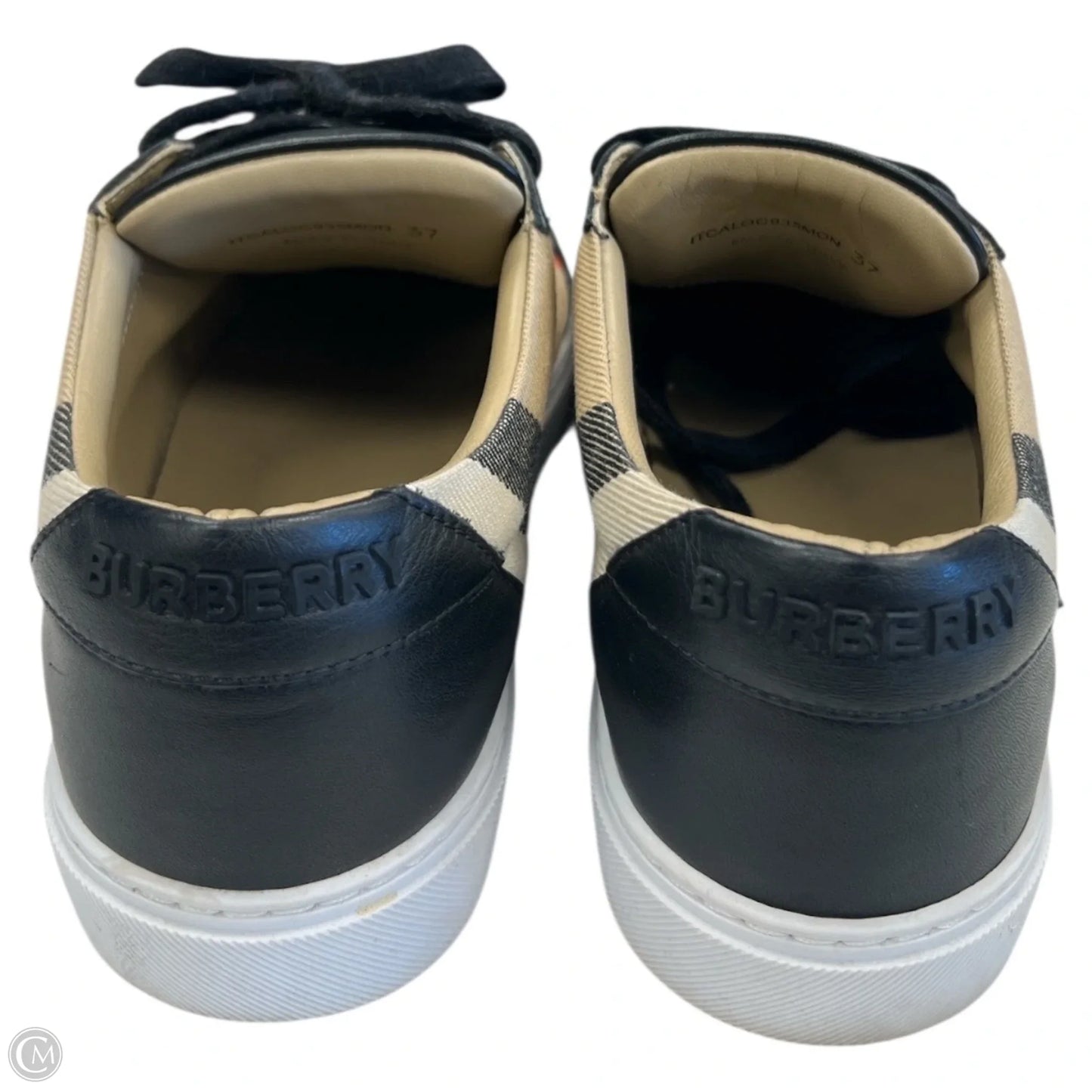 Shoes Luxury Designer By Burberry In Plaid Pattern, Size: 7