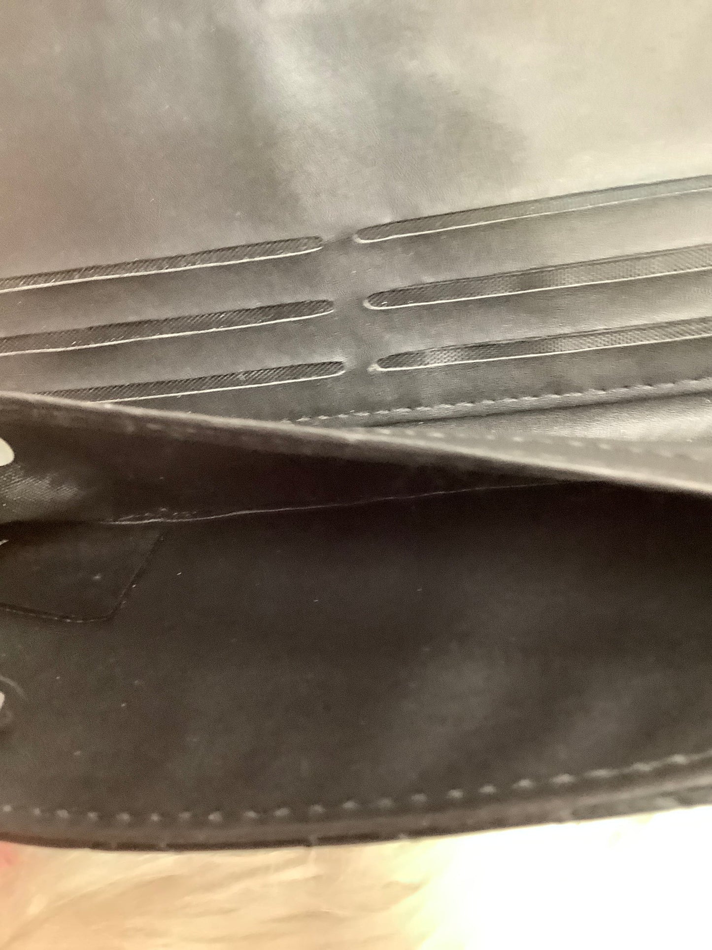 Wallet Leather By Badgley Mischka Size: Large