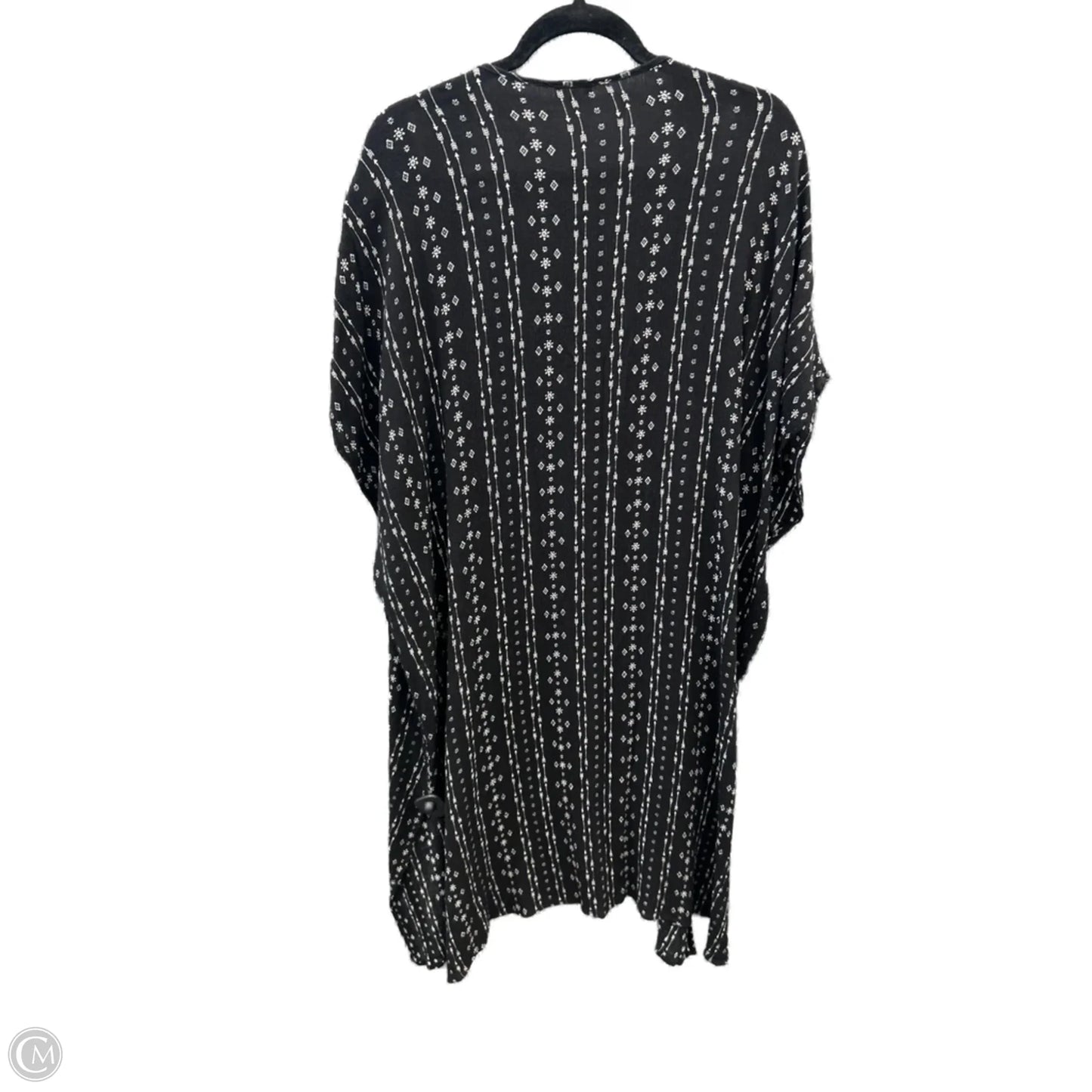 Kimono By Hem & Thread In Black, Size: Osfm