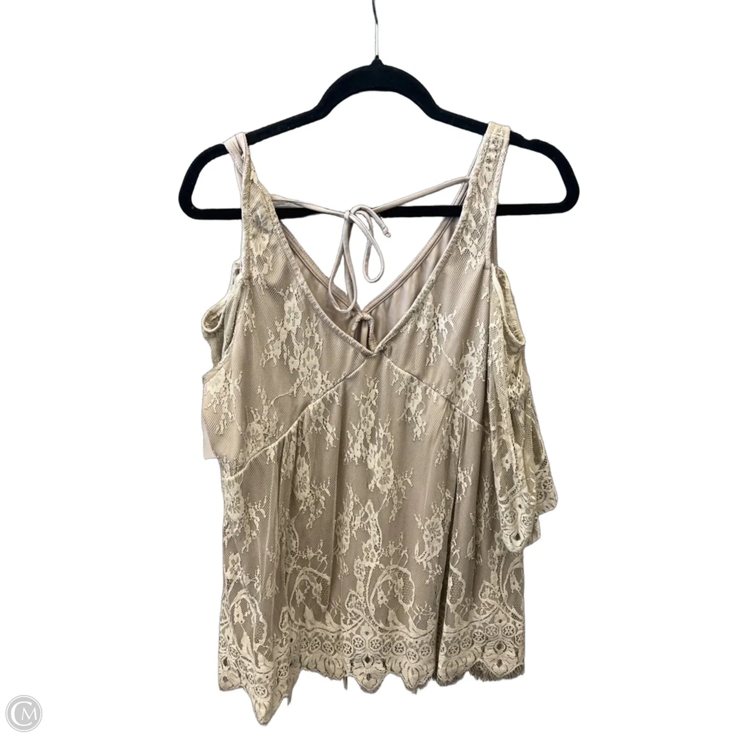 Top Short Sleeve By Maurices In Beige, Size: Xxl