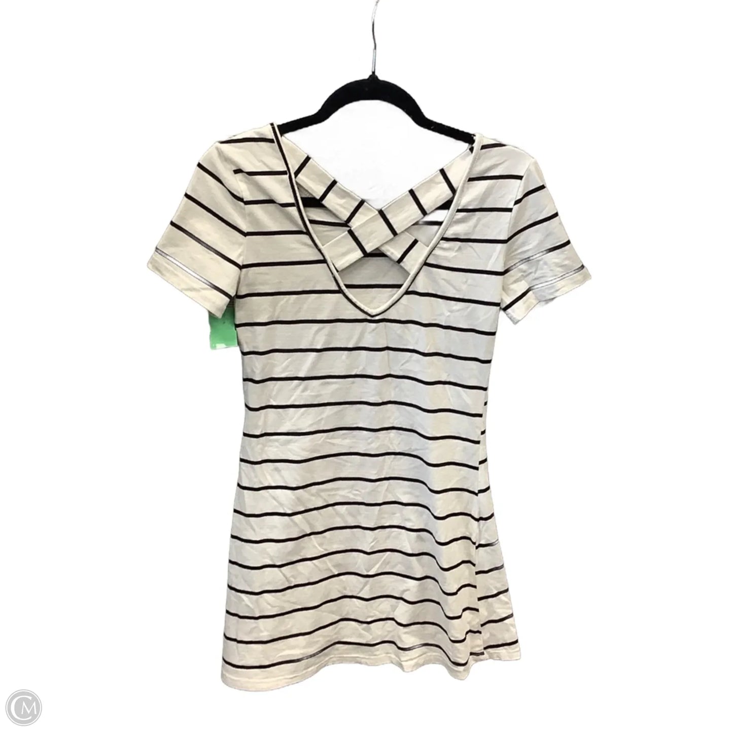 Dress Casual Short By Clothes Mentor In Striped Pattern, Size: Xs
