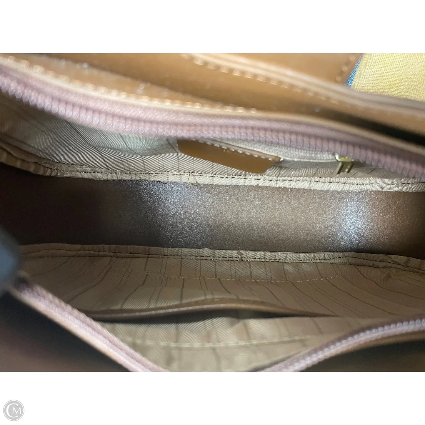 Crossbody By Clothes Mentor, Size: Medium