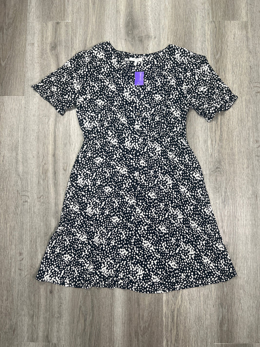 Dress Casual Short By Maurices  Size: M