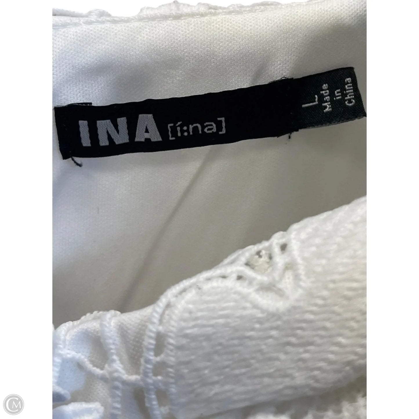 Dress Casual Short By Clothes Mentor In White, Size: L