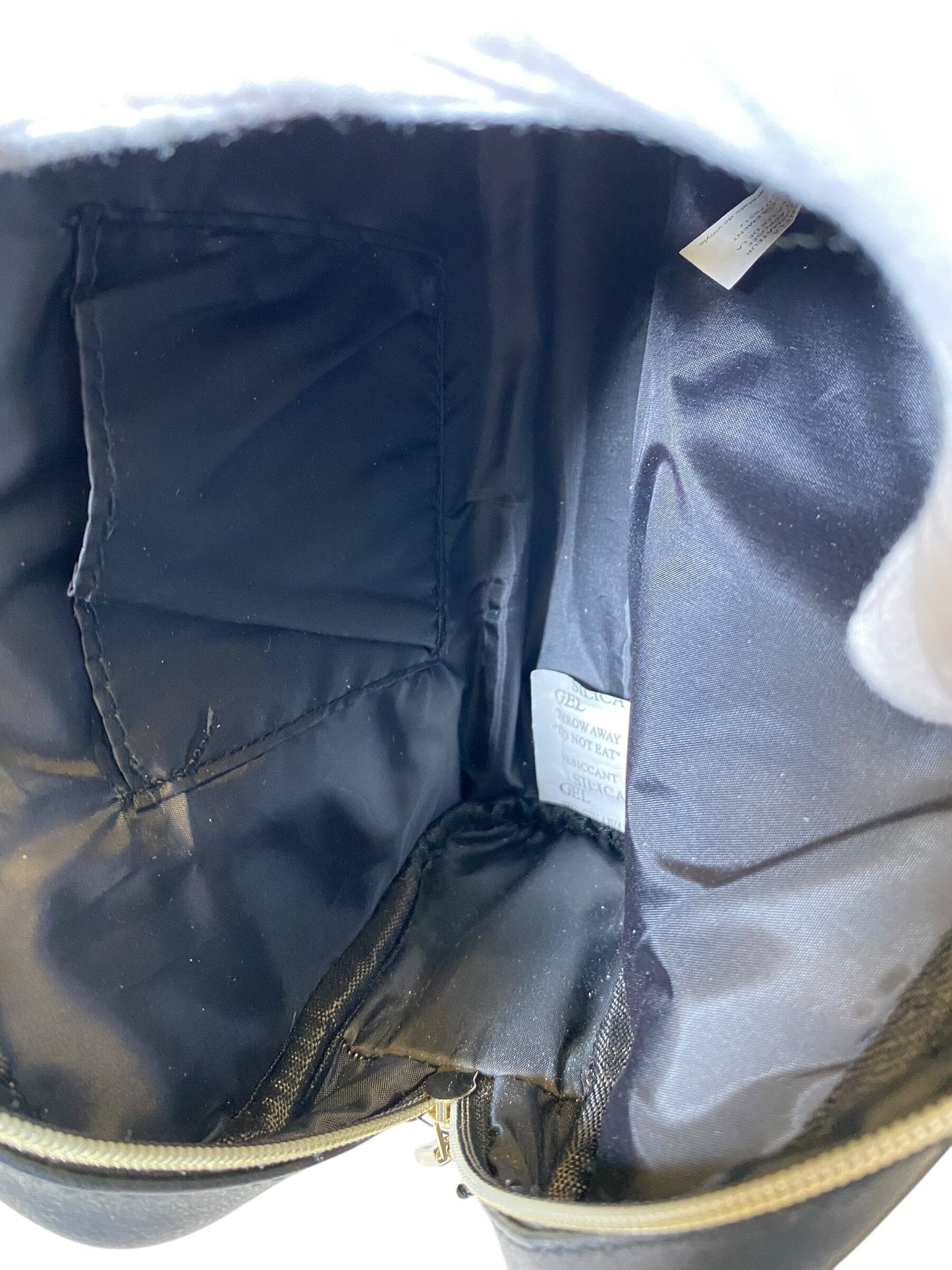 Clutch By Jones New York Size: Medium