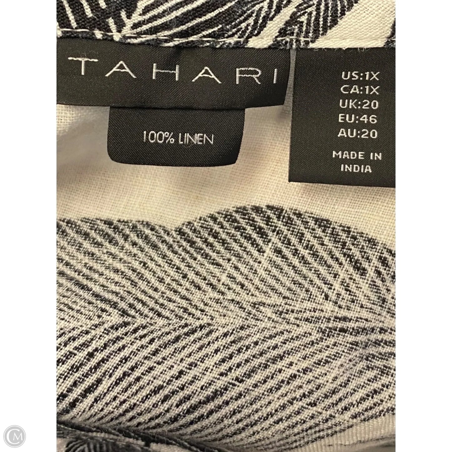 Top Short Sleeve By Tahari In Black & White, Size: 1x