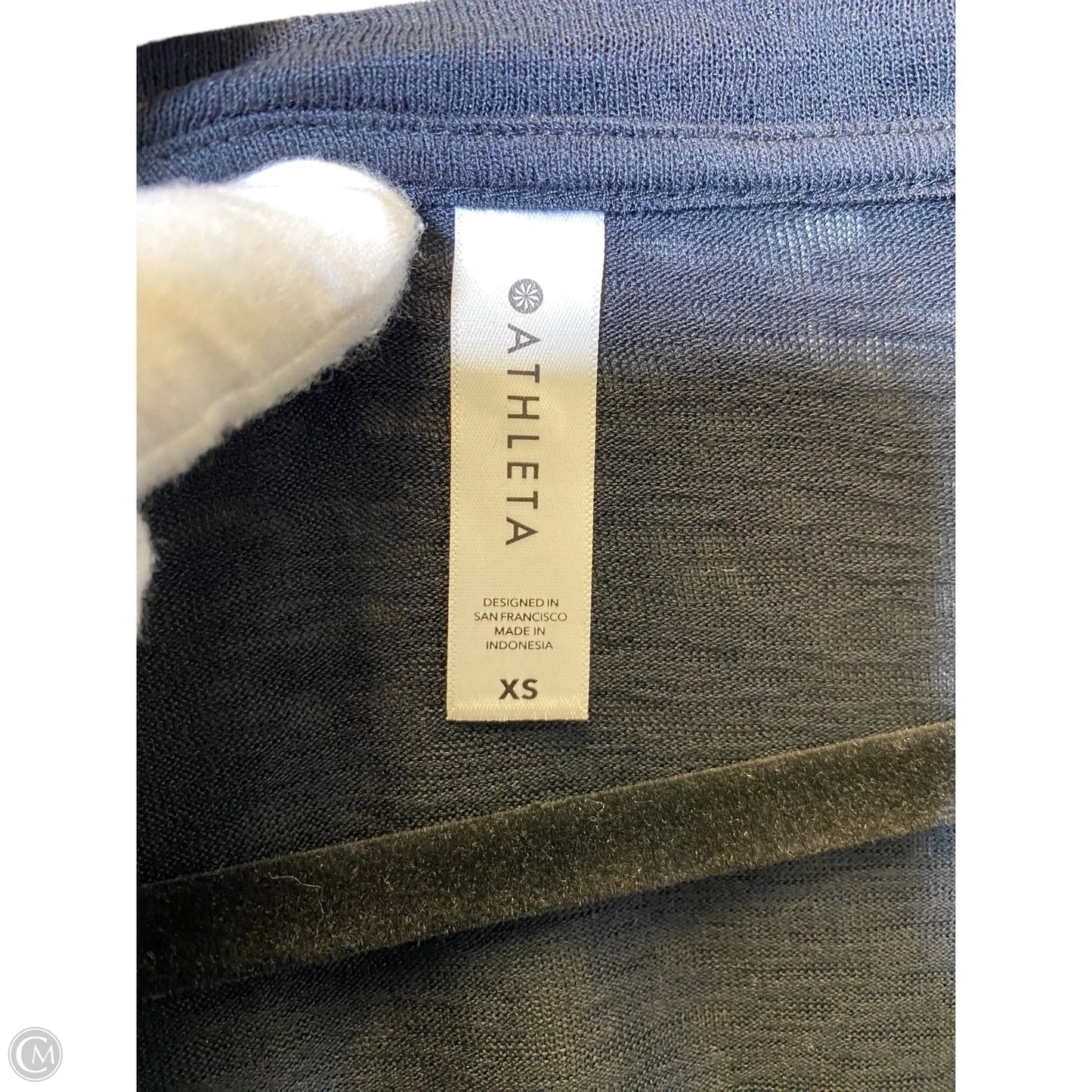 Athletic Top Short Sleeve By Athleta In Black, Size: Xs