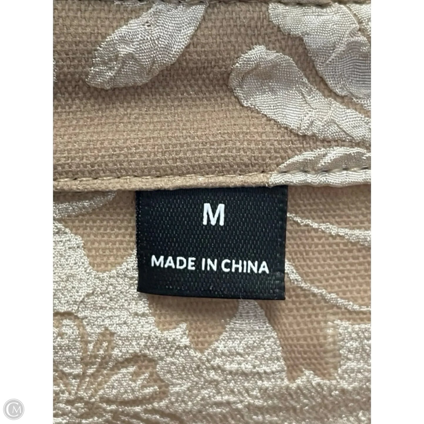 Top Long Sleeve By Clothes Mentor In Cream & Tan, Size: M