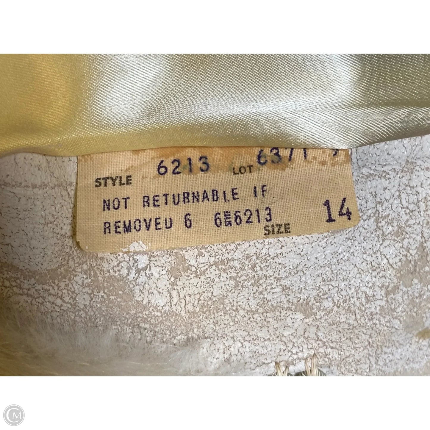 Jacket Faux Fur & Sherpa By Clothes Mentor In Cream, Size: 14