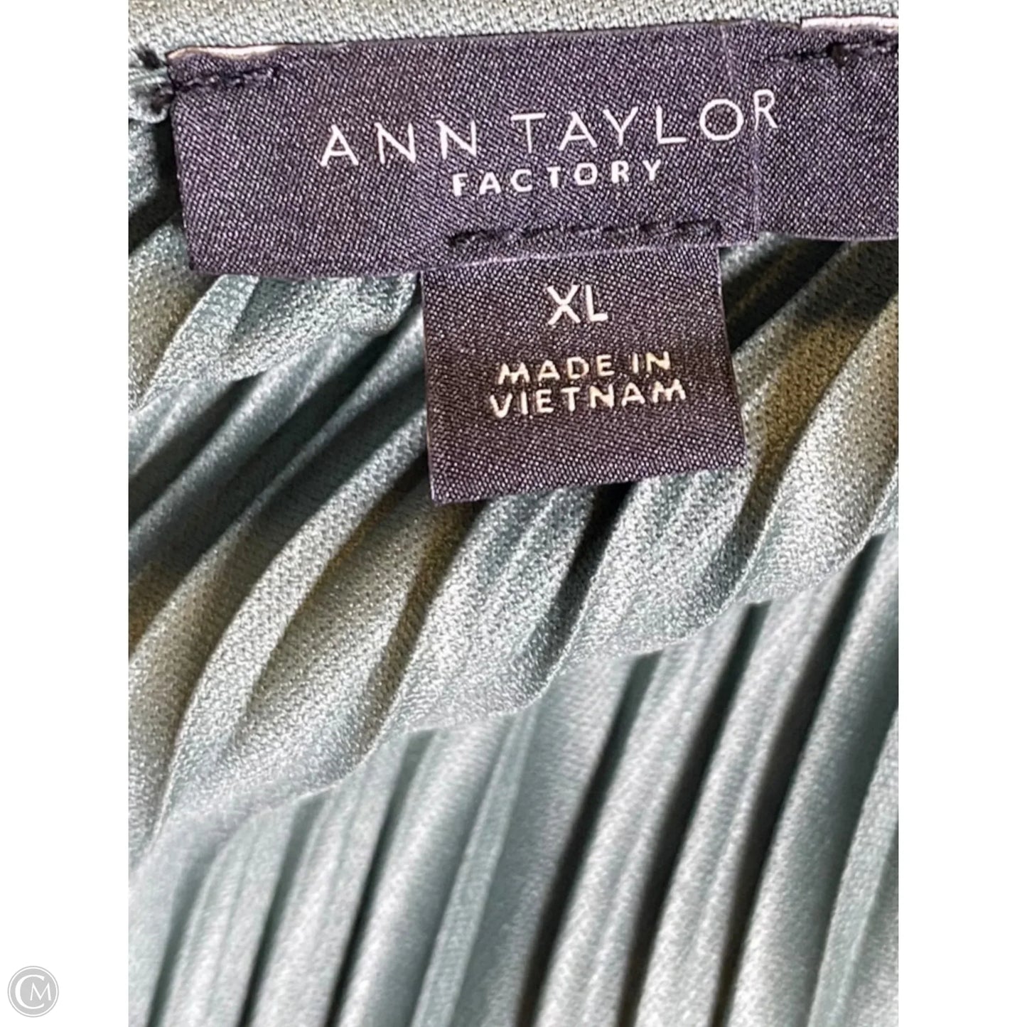Top Short Sleeve By Ann Taylor In Green, Size: Xl