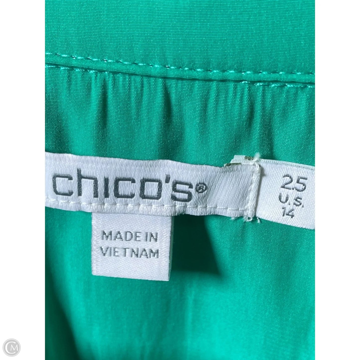 Top Long Sleeve By Chicos In Green, Size: L