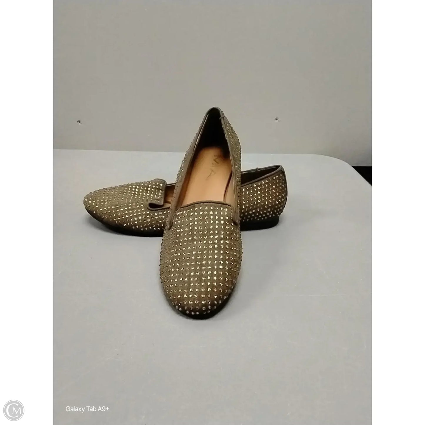 Shoes Flats By Mia In Green, Size: 8