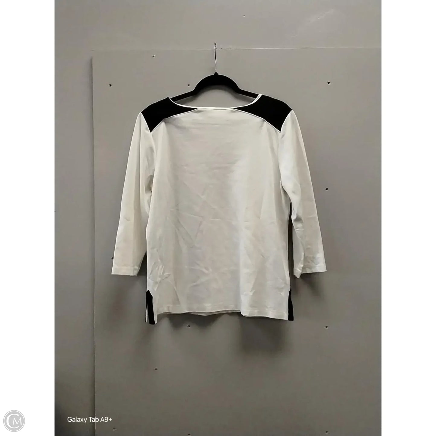 Top Long Sleeve By Chicos In White, Size: M