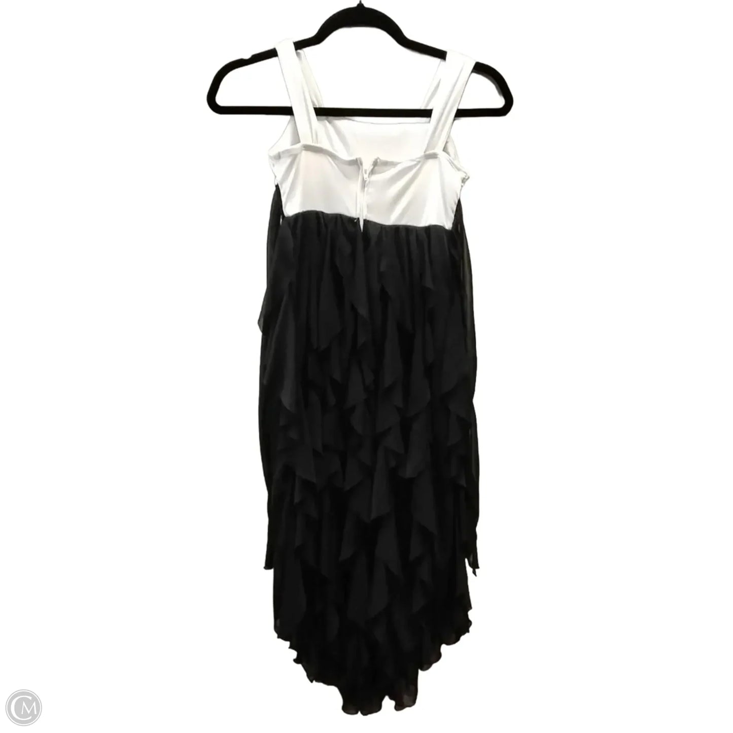 Dress Party Short By Clothes Mentor In Black & White, Size: M
