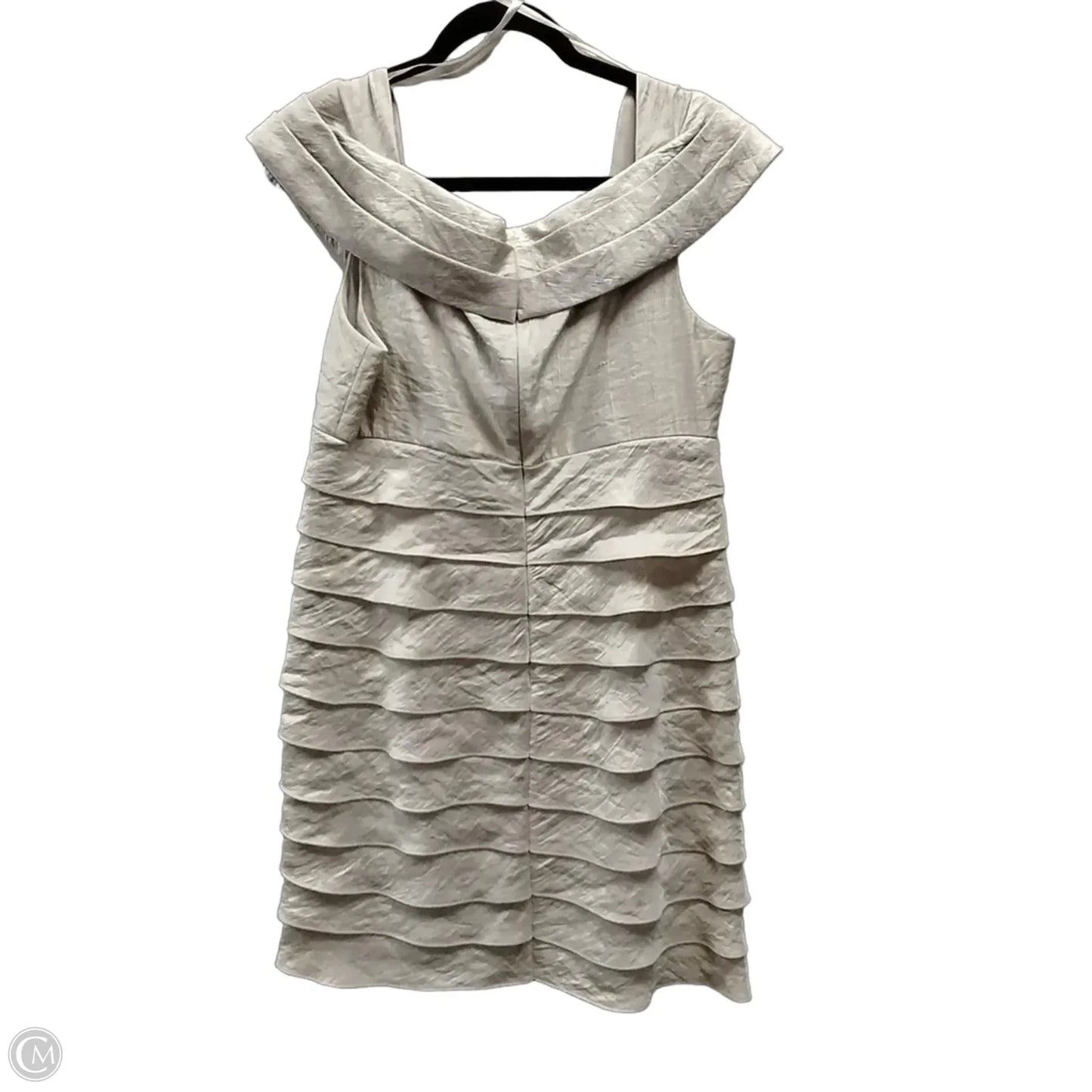 Dress Party Midi By Jessica Howard In Gold, Size: 14