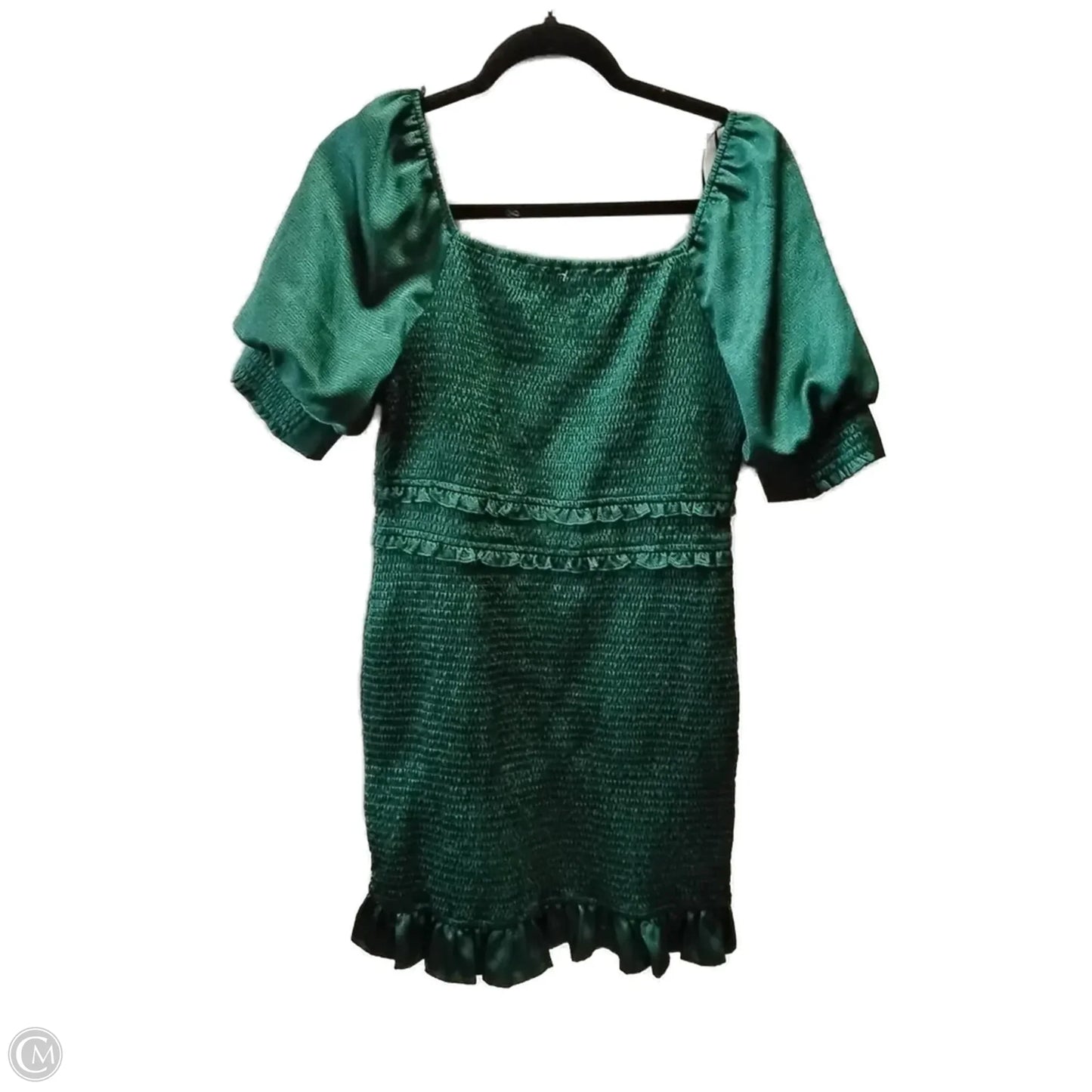 Dress Casual Short By Skies Are Blue In Green, Size: M