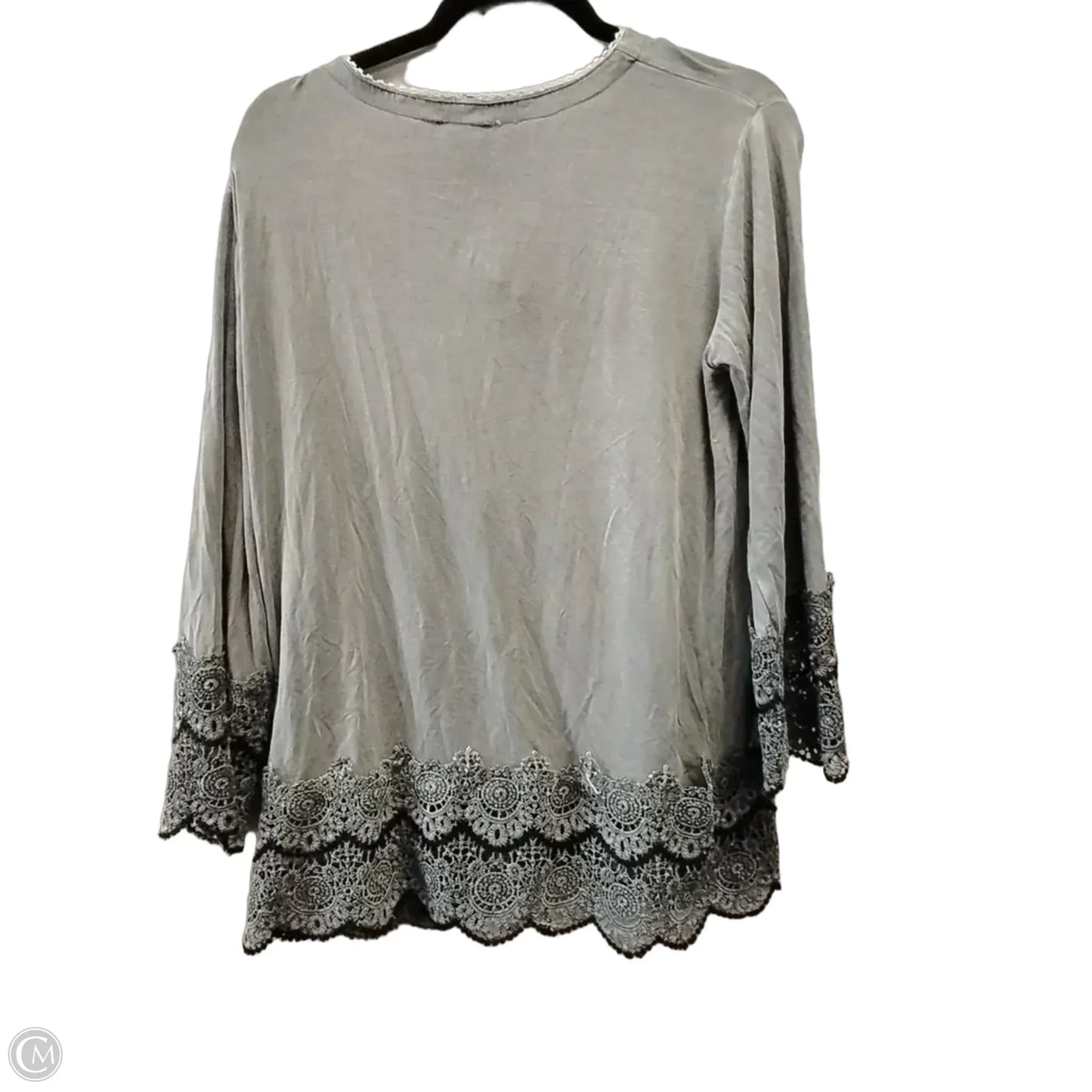 Top Long Sleeve By Pol In Grey, Size: M