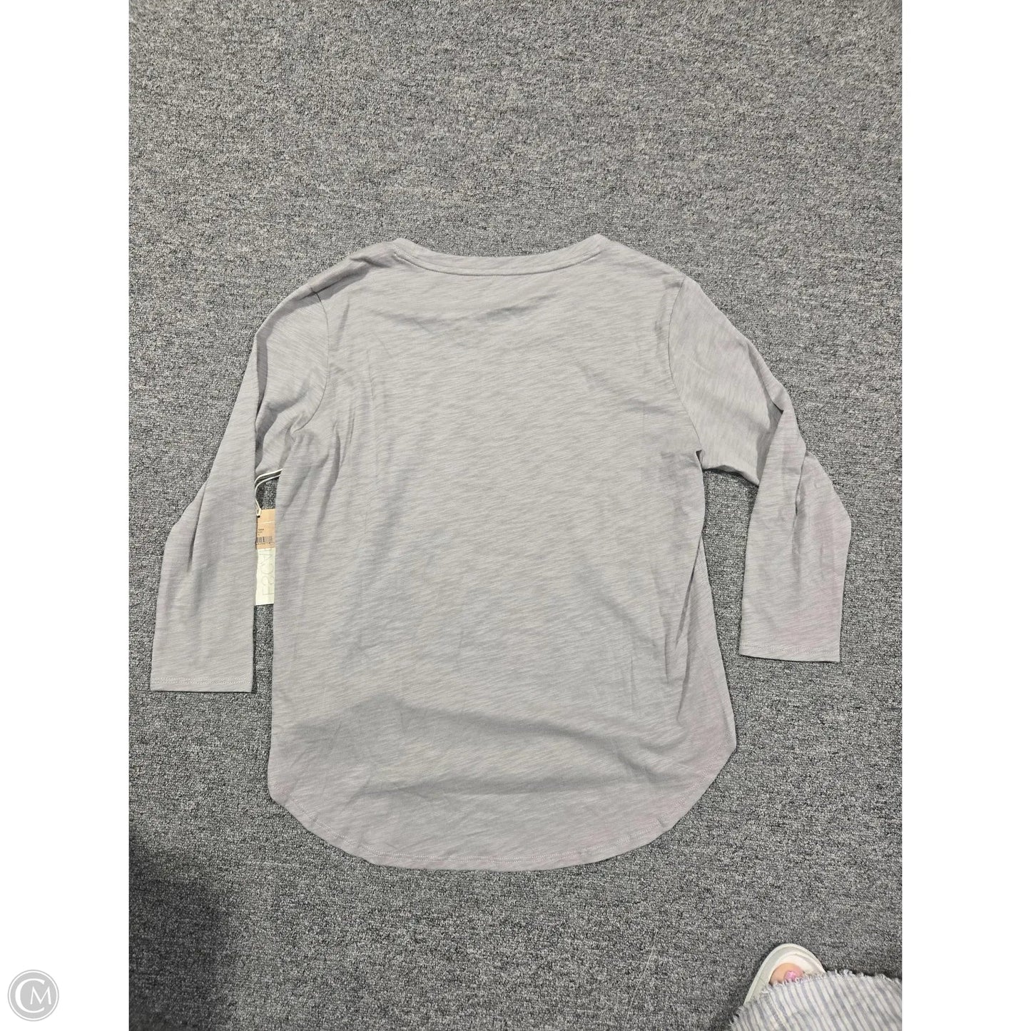 Top Long Sleeve By Cmc In Grey, Size: S