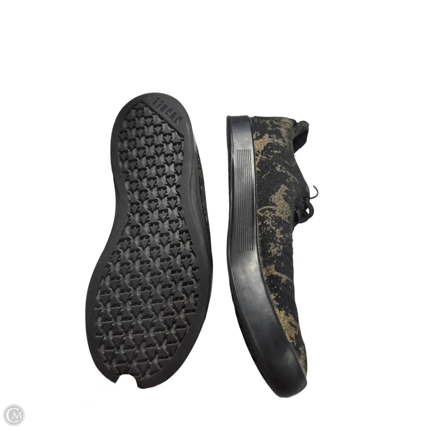 Shoes Sneakers By Cmc In Black, Size: 7