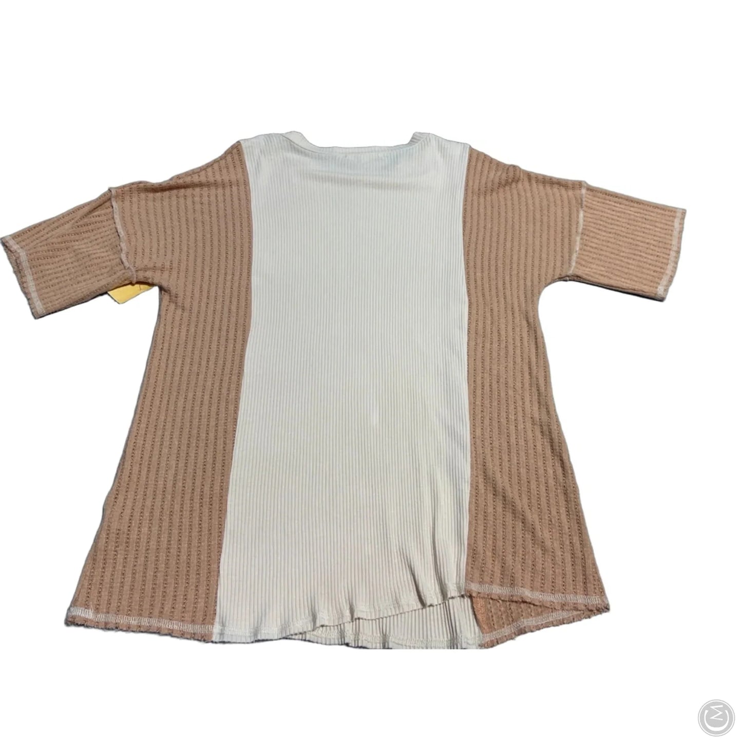Top Short Sleeve By Cmc In Tan, Size: S