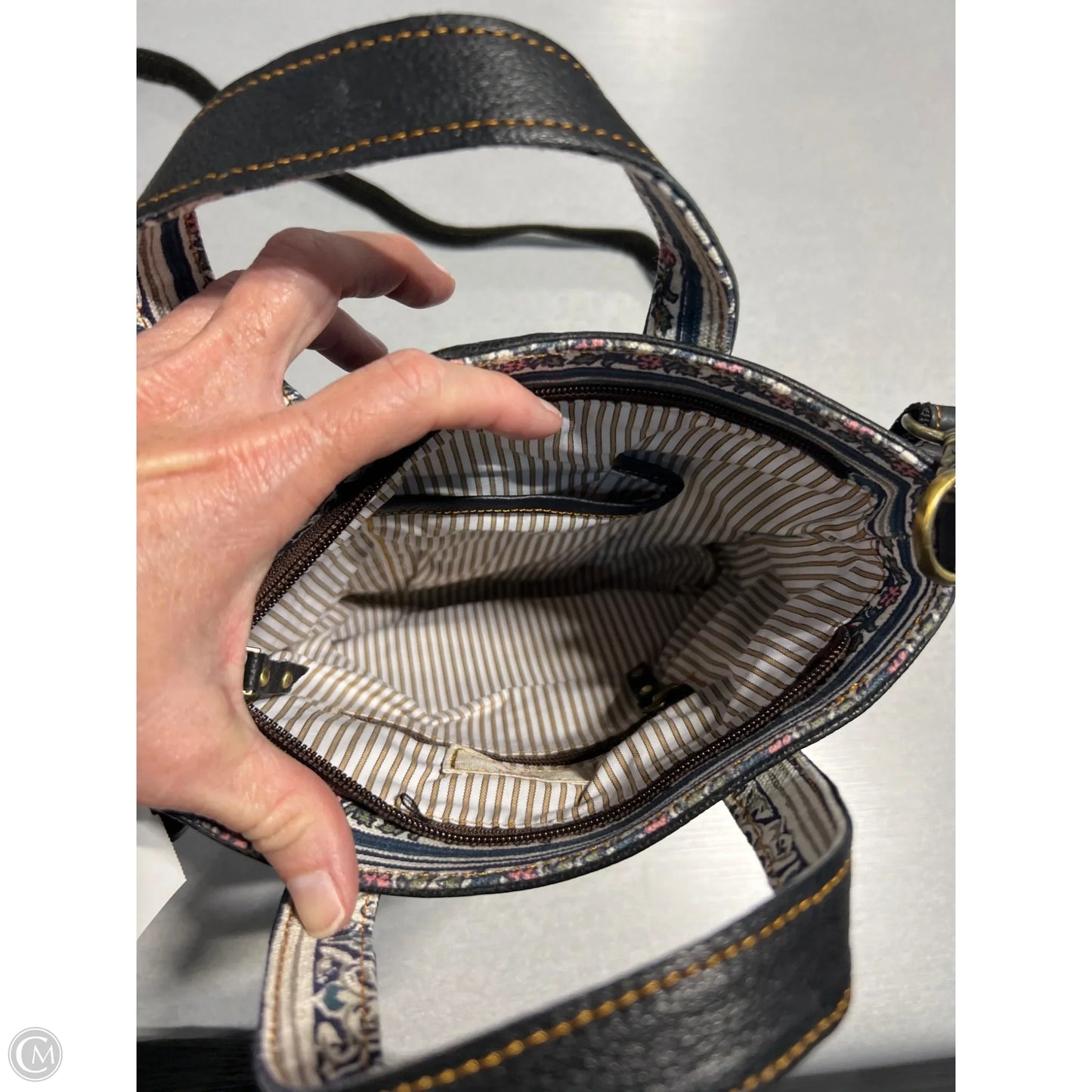 Handbag By Cmc, Size: Medium