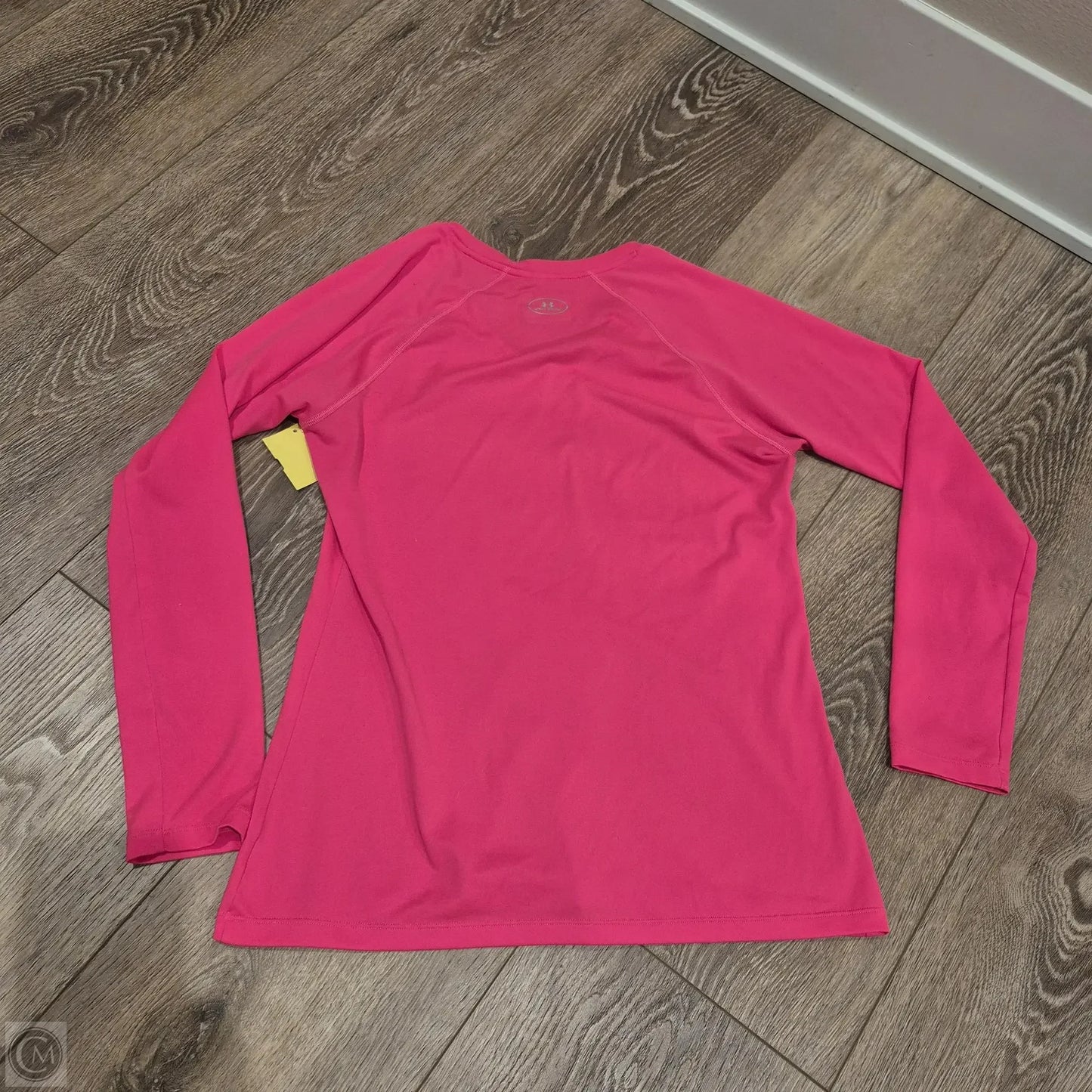 Athletic Top Long Sleeve Crewneck By Under Armour In Pink, Size: M