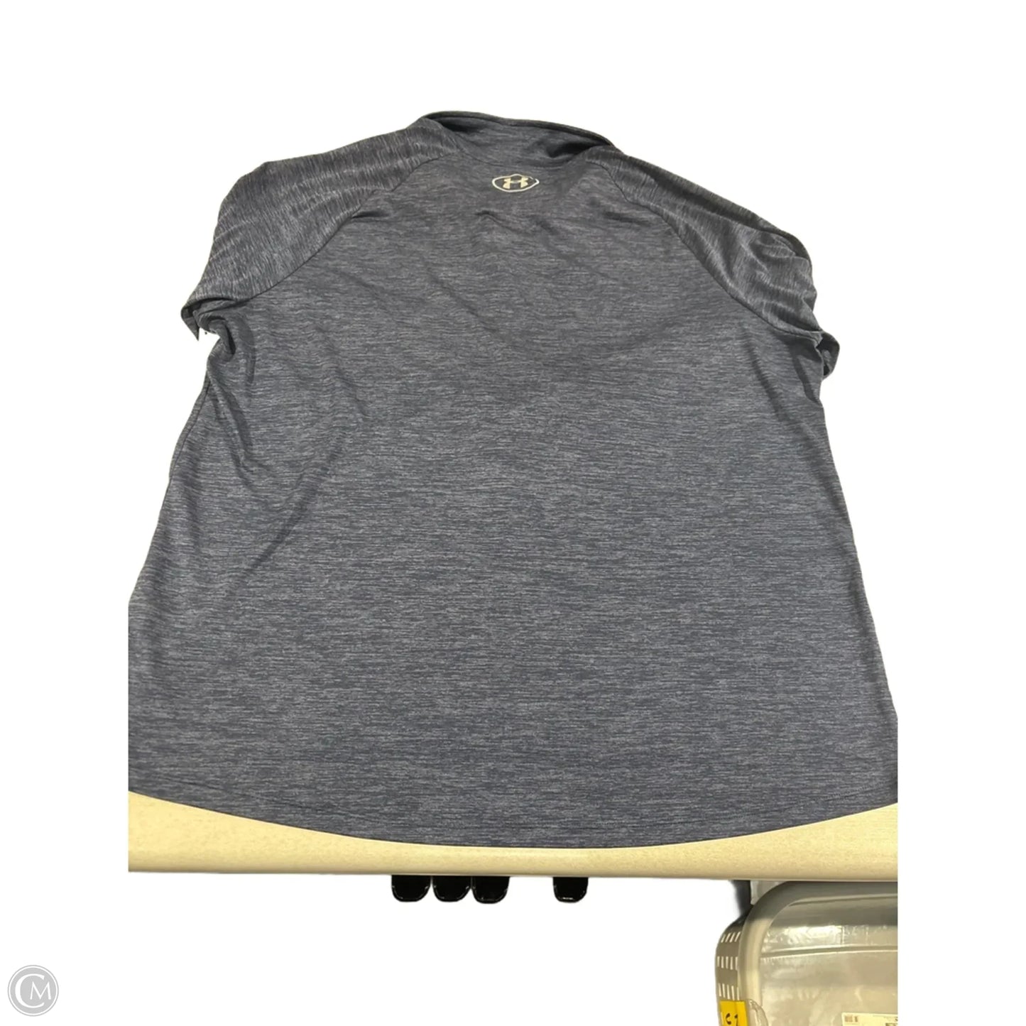 Athletic Top Long Sleeve Collar By Under Armour In Blue, Size: Xl