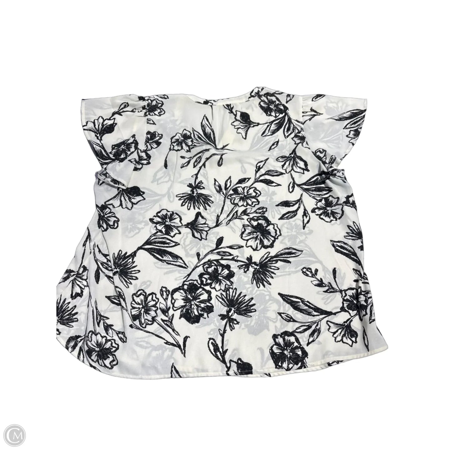 Top Short Sleeve By Maurices In White, Size: 1x