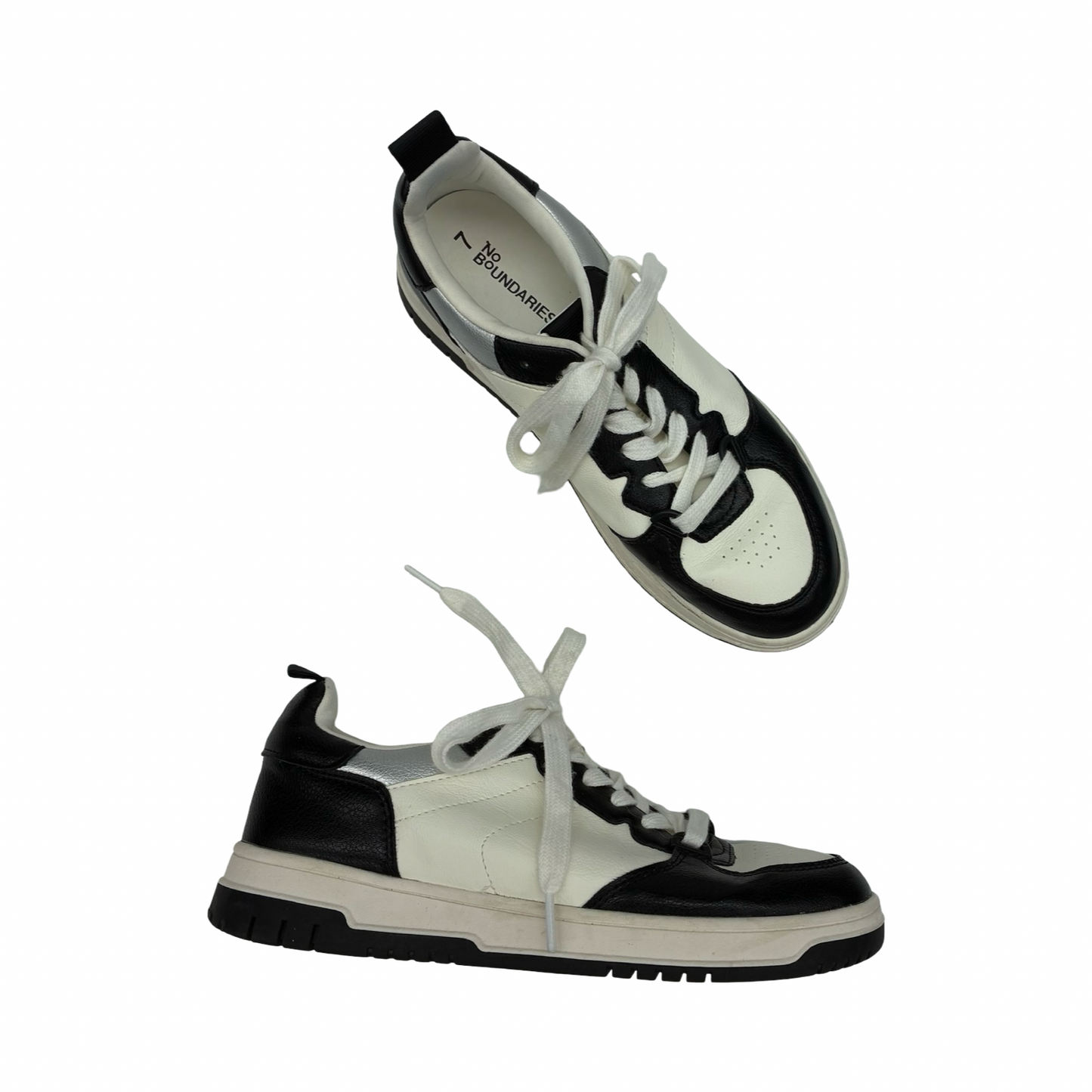 Shoes Sneakers By No Boundaries In Black & White, Size:7