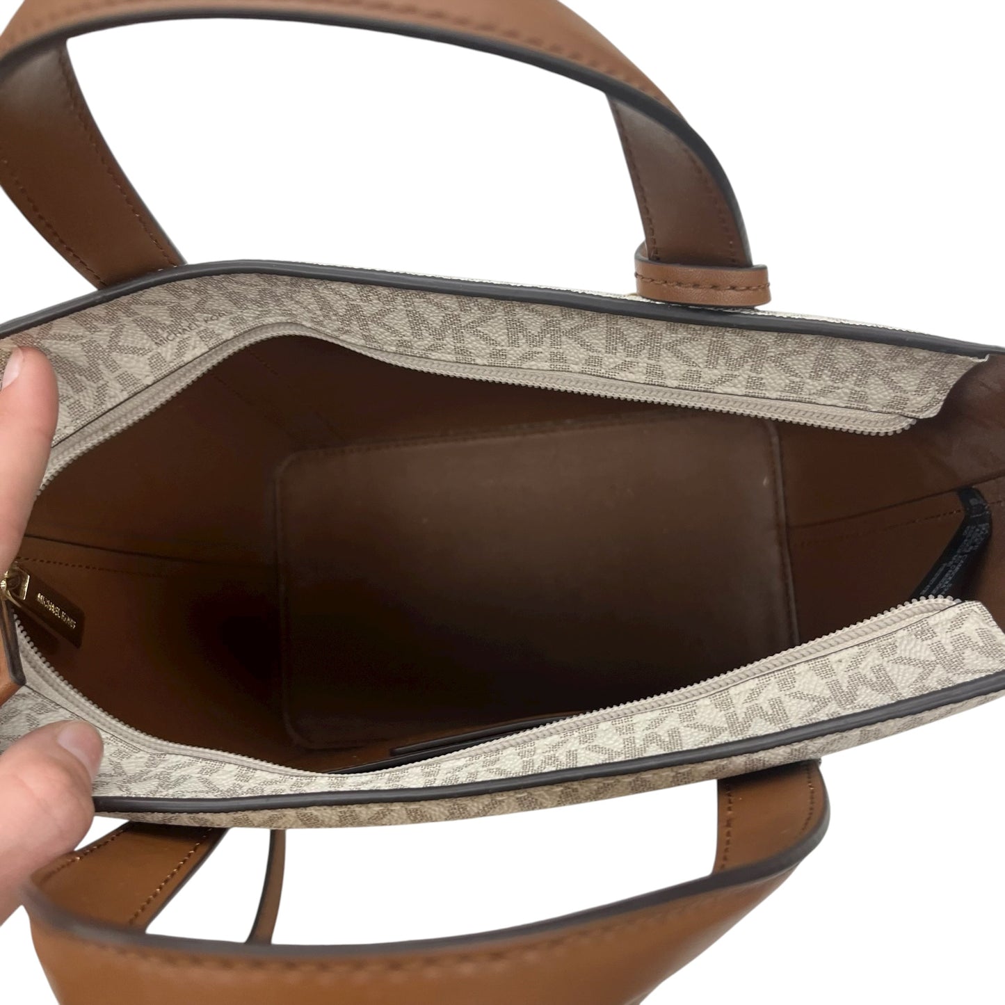 Handbag Designer By Michael Kors In Cream, Size:Small