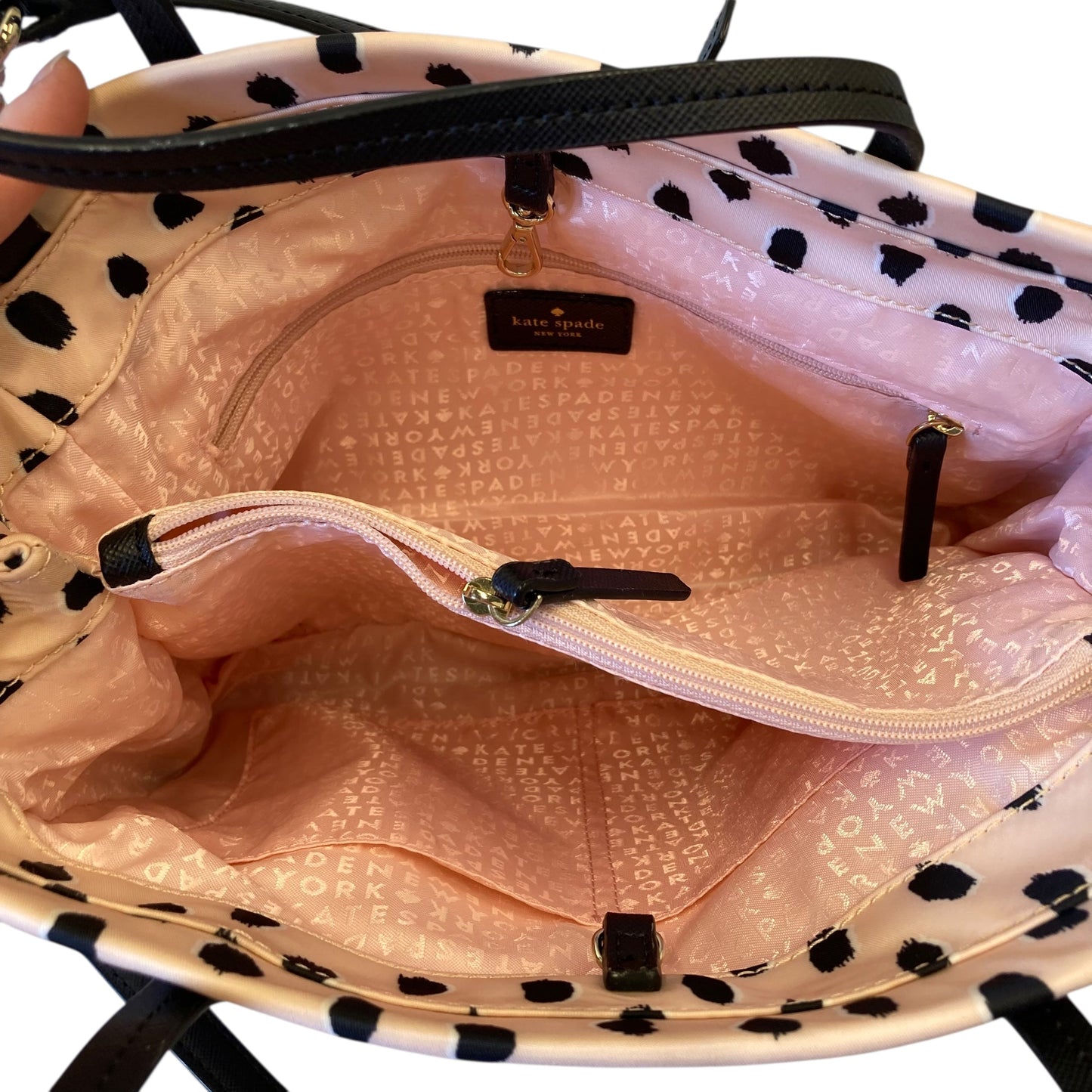 Handbag Designer By Kate Spade In Black & Pink, Size:Medium