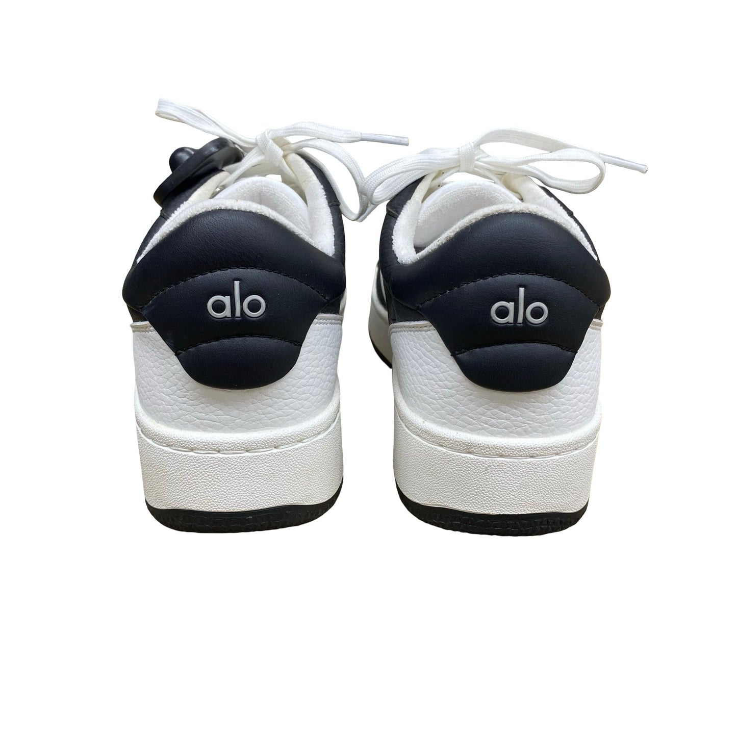 Shoes Sneakers By Alo In Black & White, Size:8