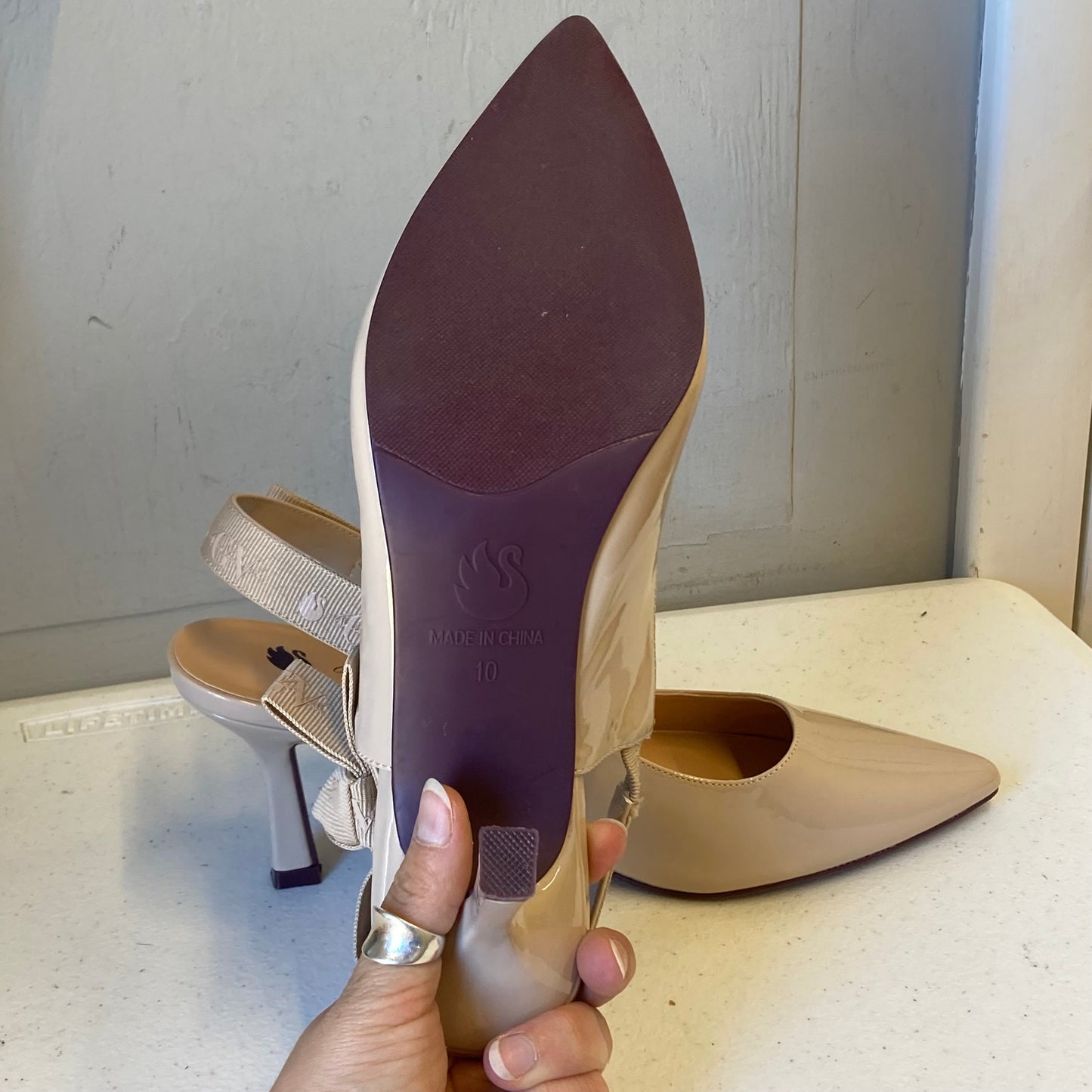 Shoes Heels Stiletto By Gloria Vanderbilt In Tan, Size:10