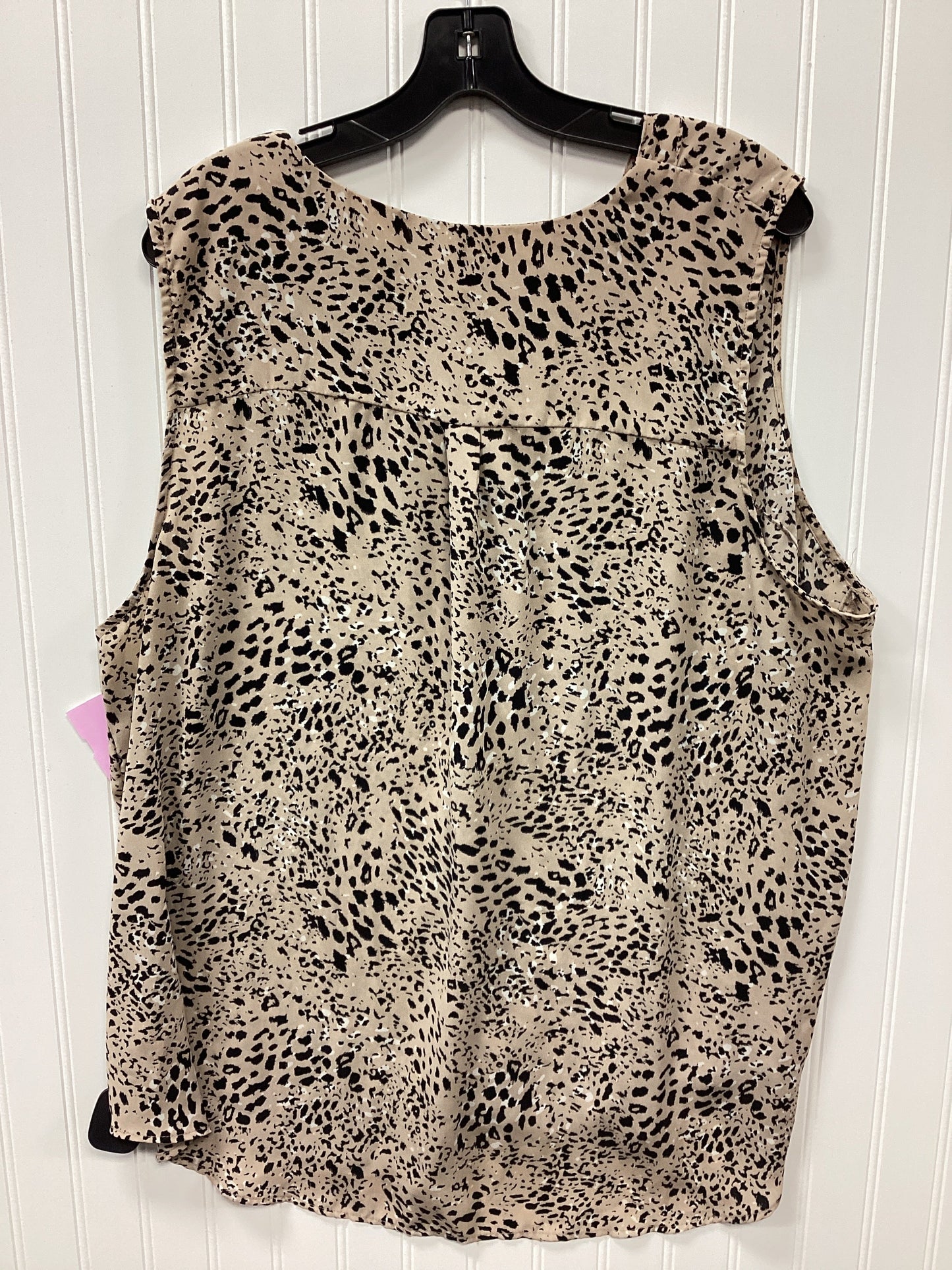 Top Sleeveless By Maurices In Tan, Size:1X