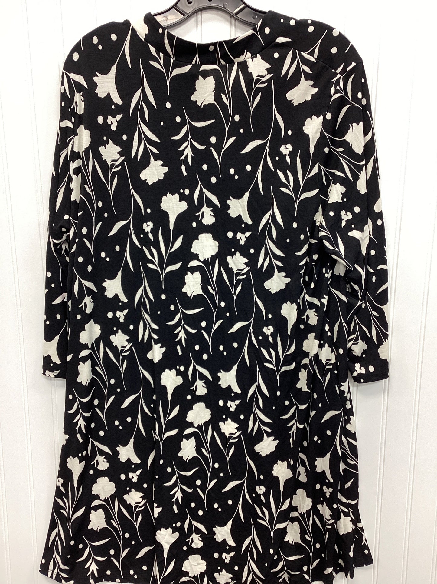 Top Ls By Cmc In Black & White, Size:Xl