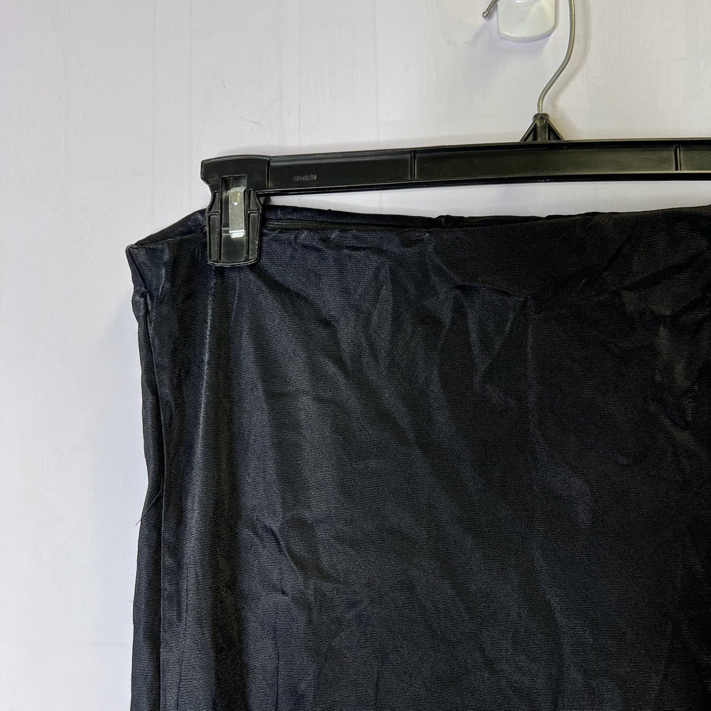 Skirt Maxi By Anthropologie In Black, Size: L