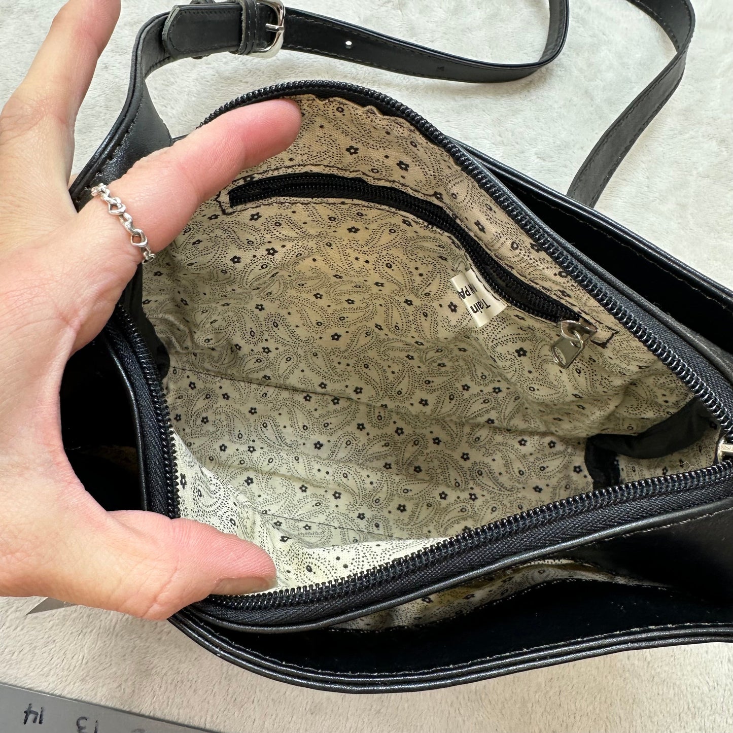 Crossbody By Cme, Size: Small