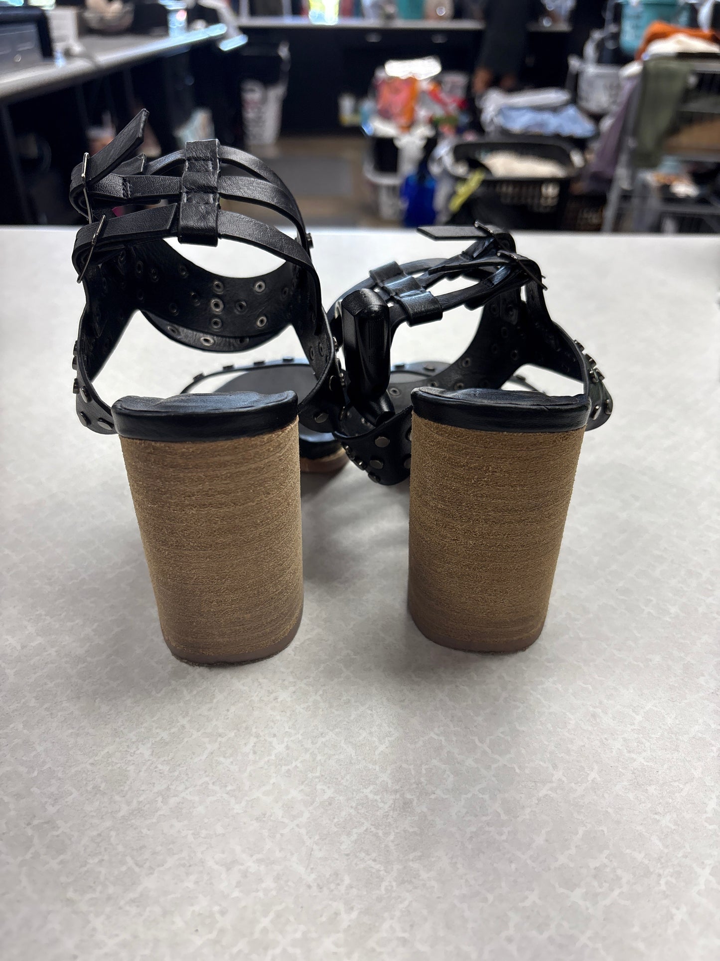 Sandals Heels Block By Vici In Black, Size:6