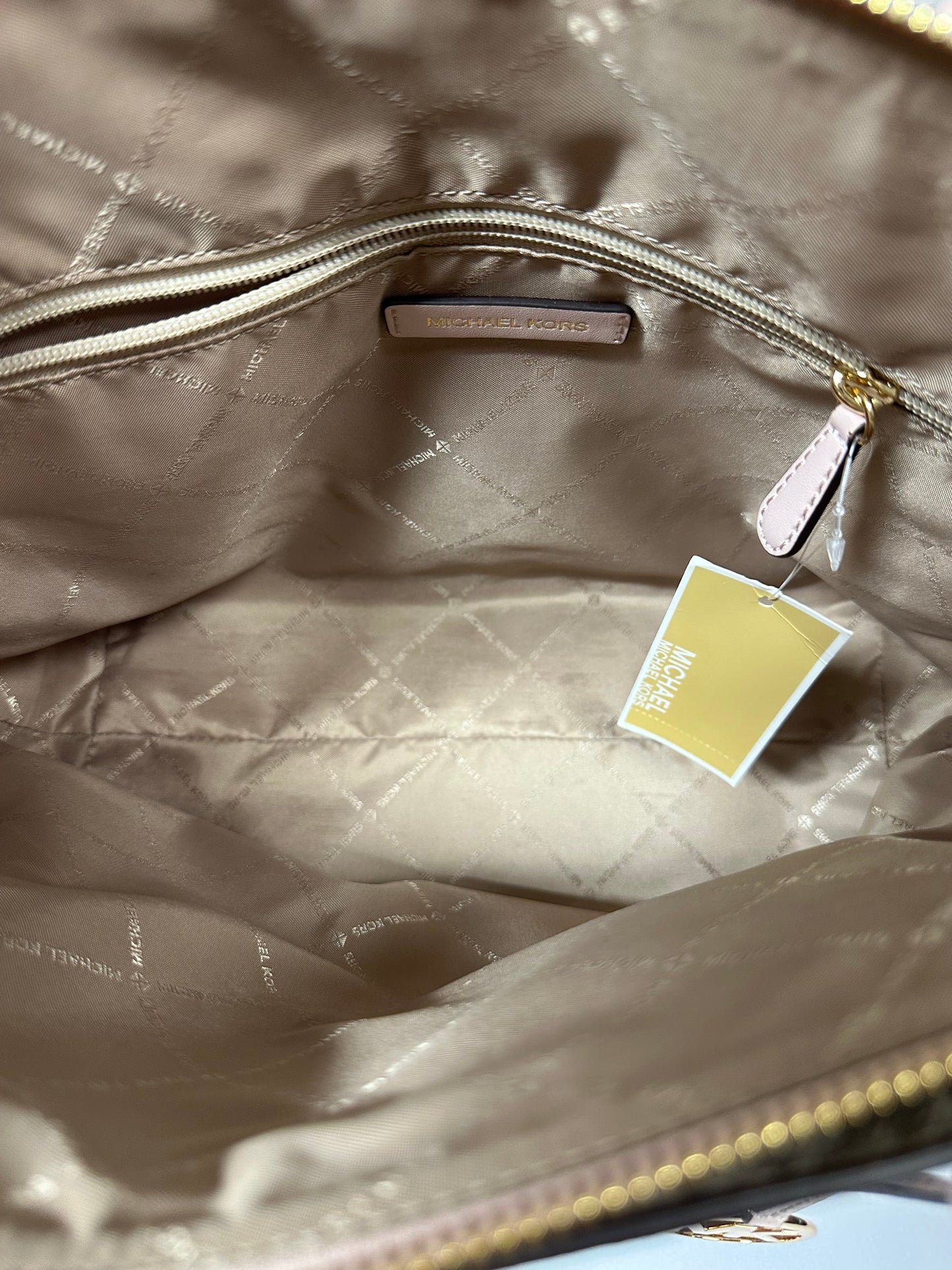 Handbag Designer By Michael Kors In Cream & Pink, Size:Medium