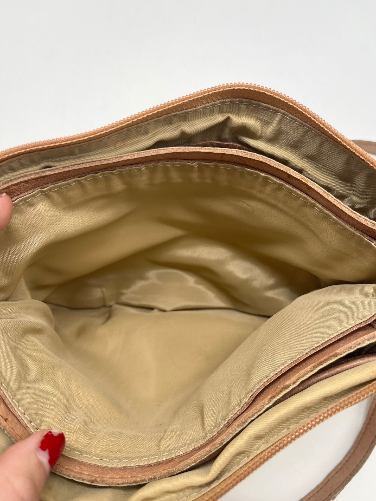 Crossbody Leather By Clothes Mentor, Size: Medium