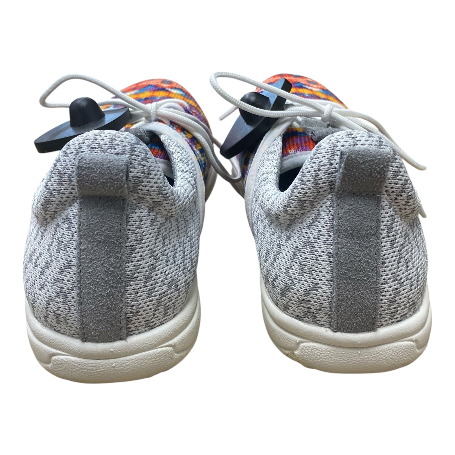 Shoes Sneakers By Minnetonka In Multi, Size:7