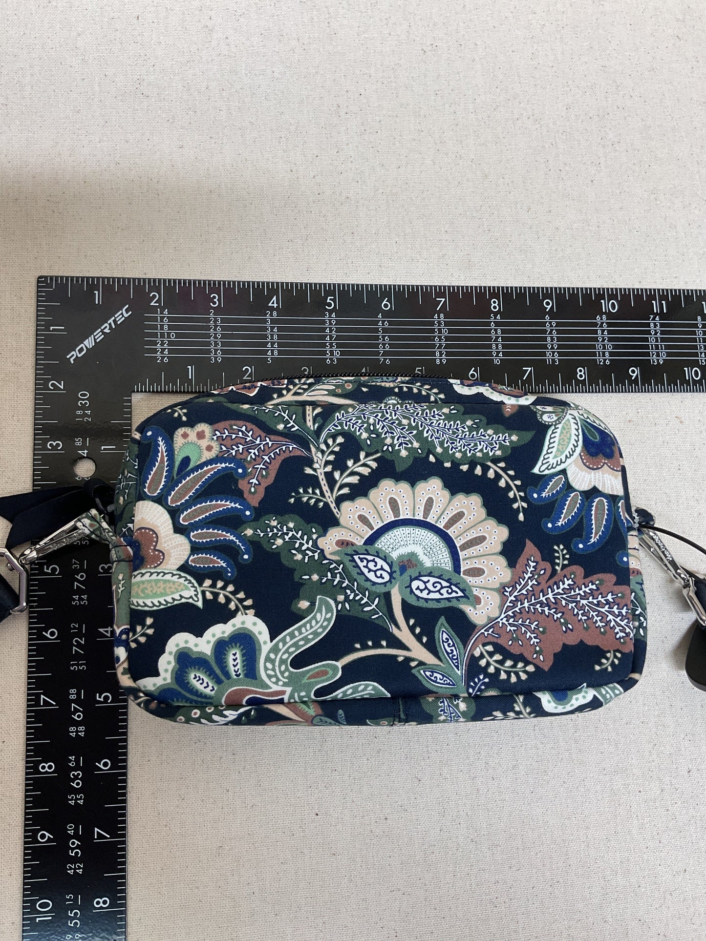 Crossbody By Vera Bradley In Paisley Print, Size:Small