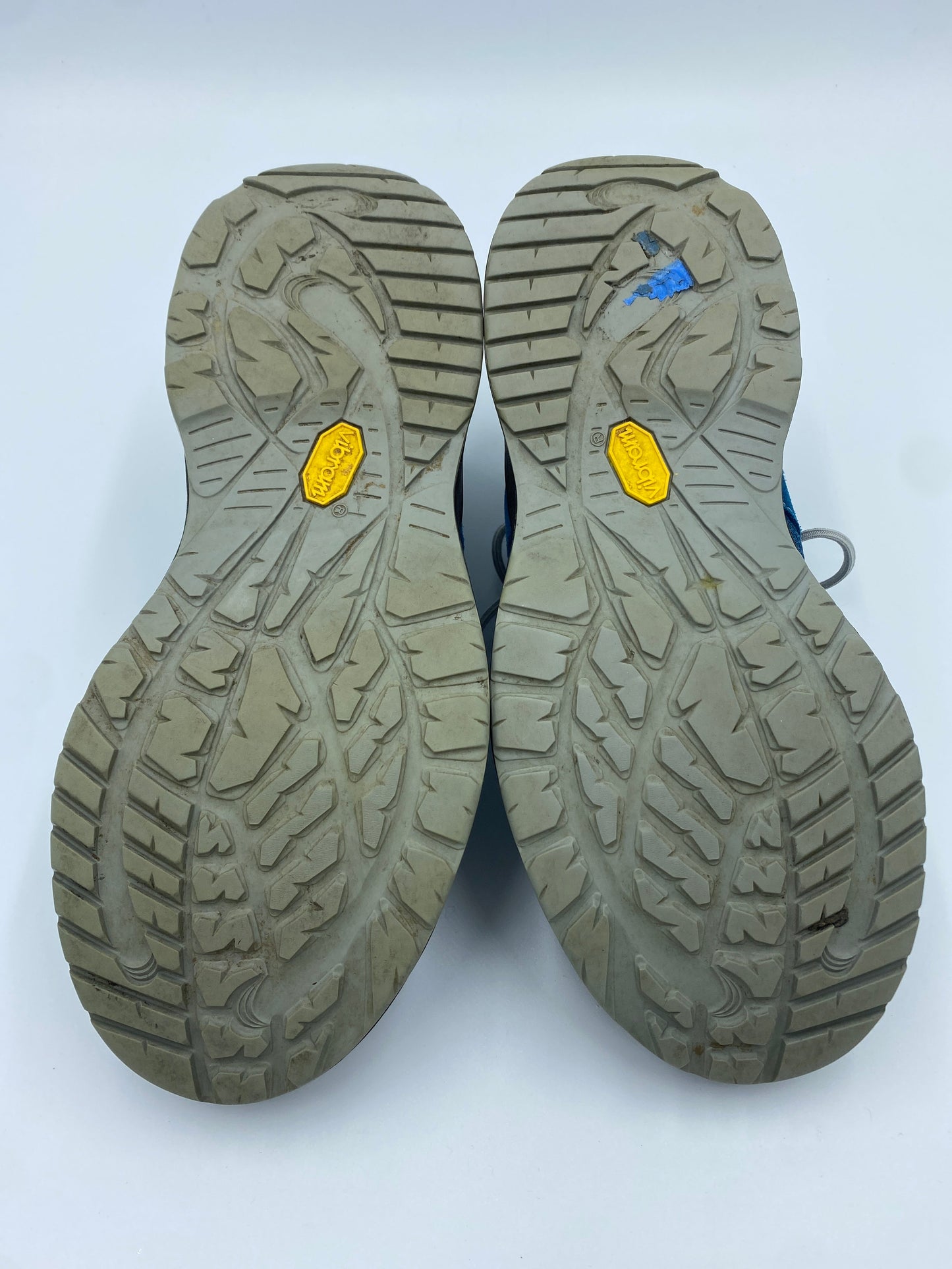 Designer Shoes By Chacos Size: 9