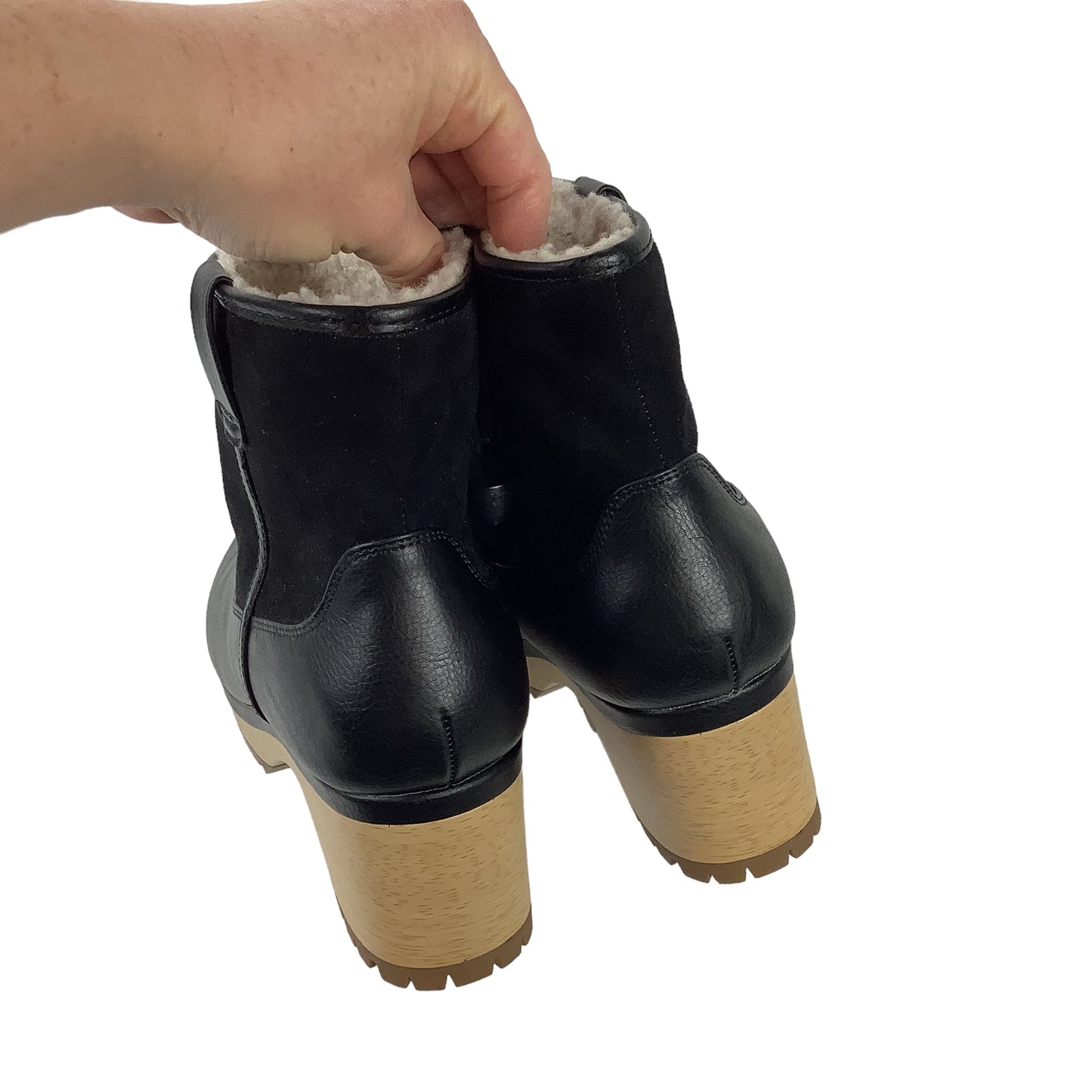 Boots Ankle Heels By Universal Thread Size: 10