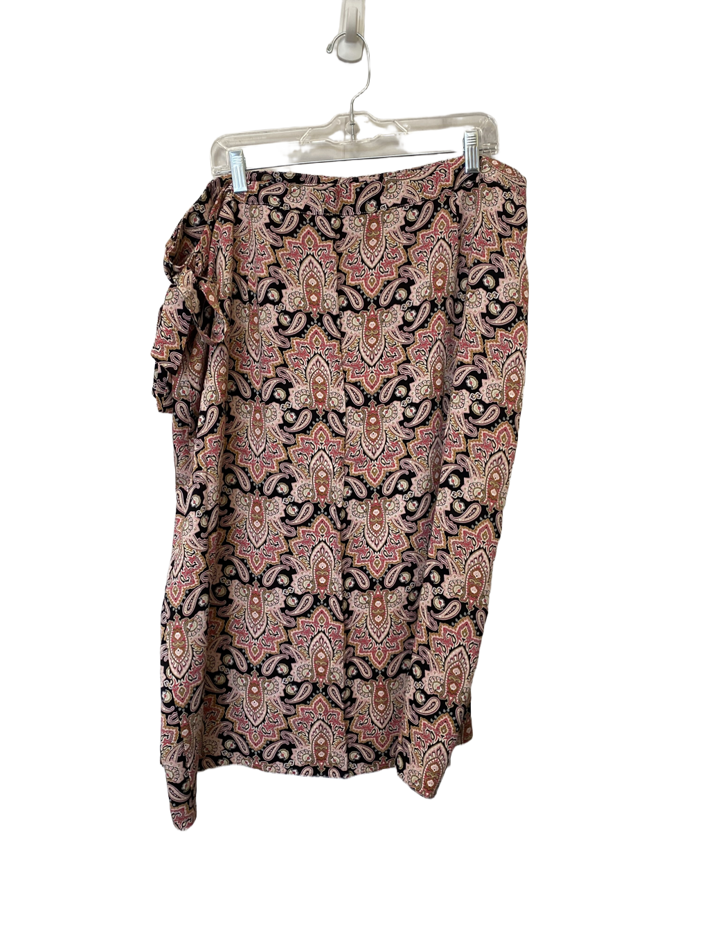 Skirt Midi By Maurices Size: 22