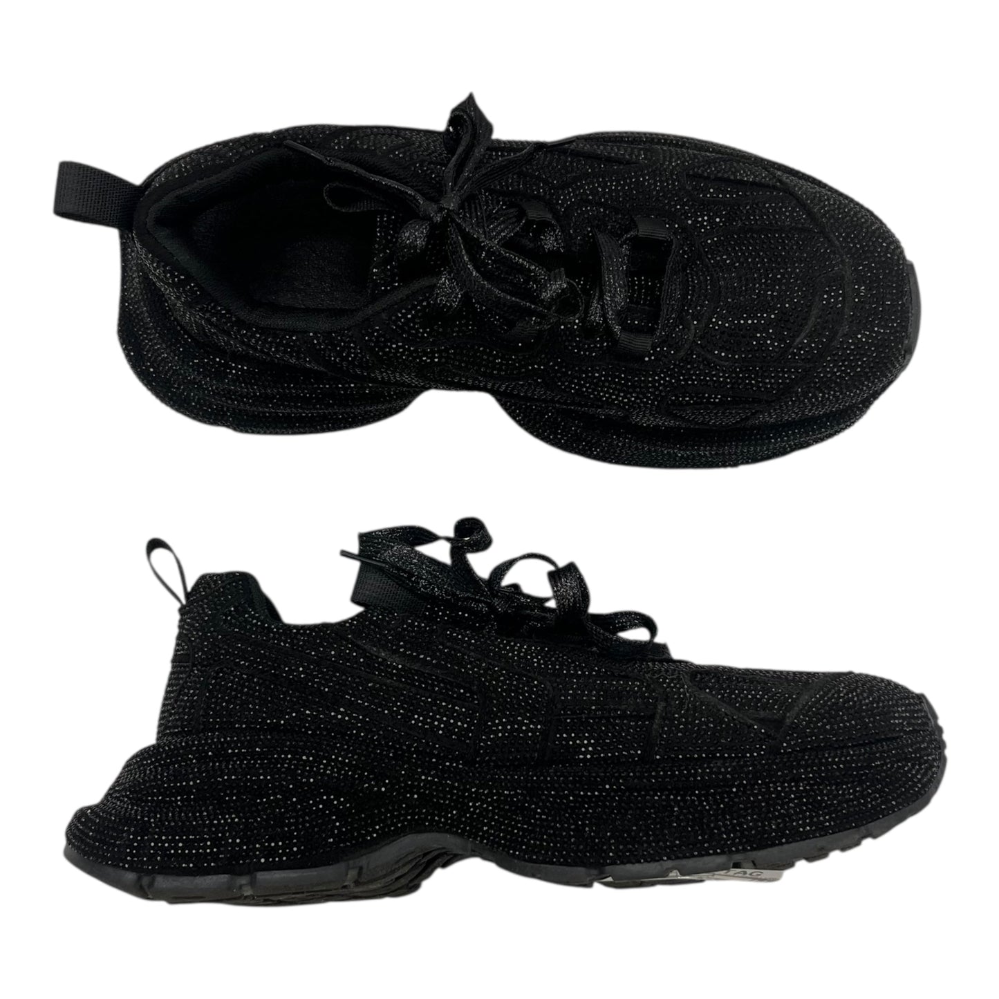 Shoes Sneakers By Clothes Mentor In Black, Size:9.5