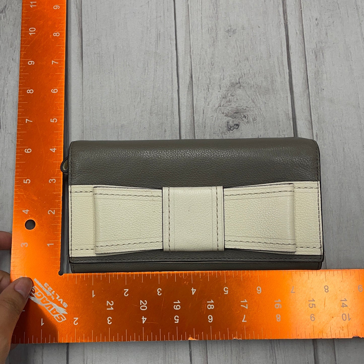 Wallet Designer By Kate Spade, Size: Medium