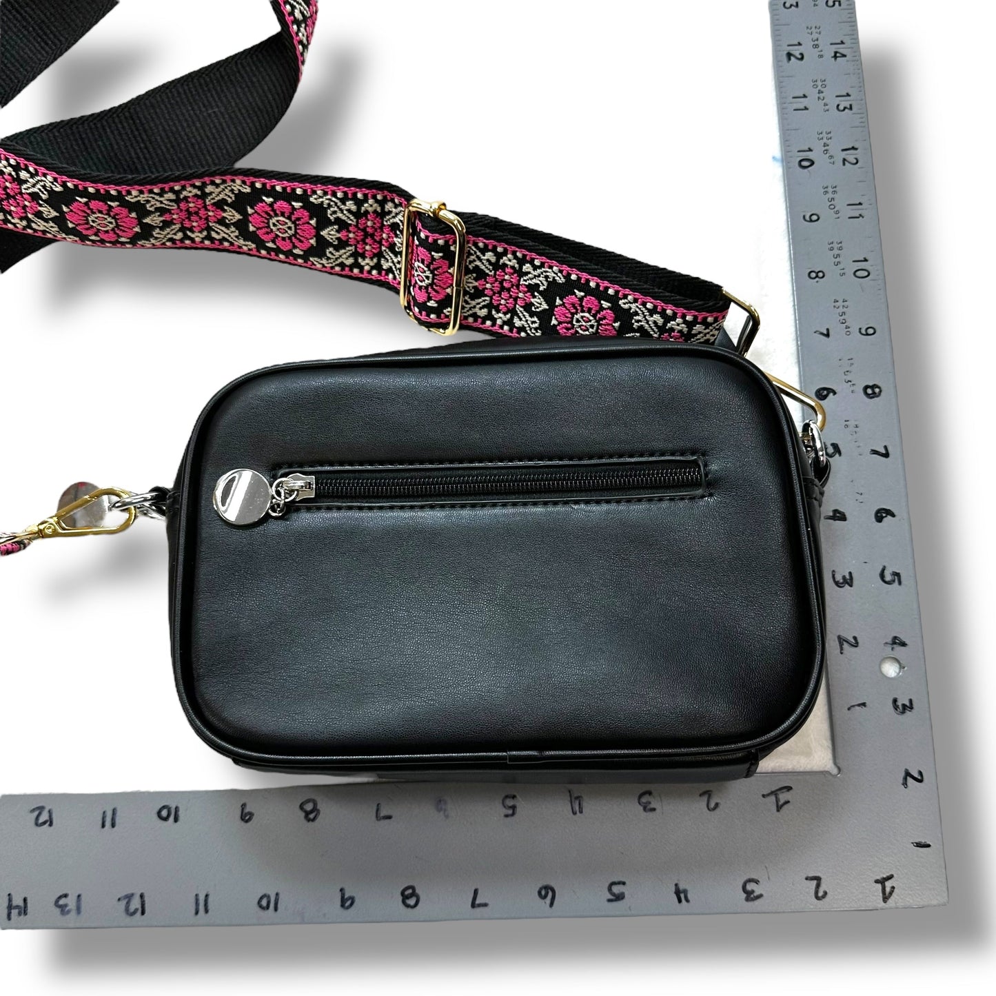 Crossbody By Clothes Mentor, Size: Small