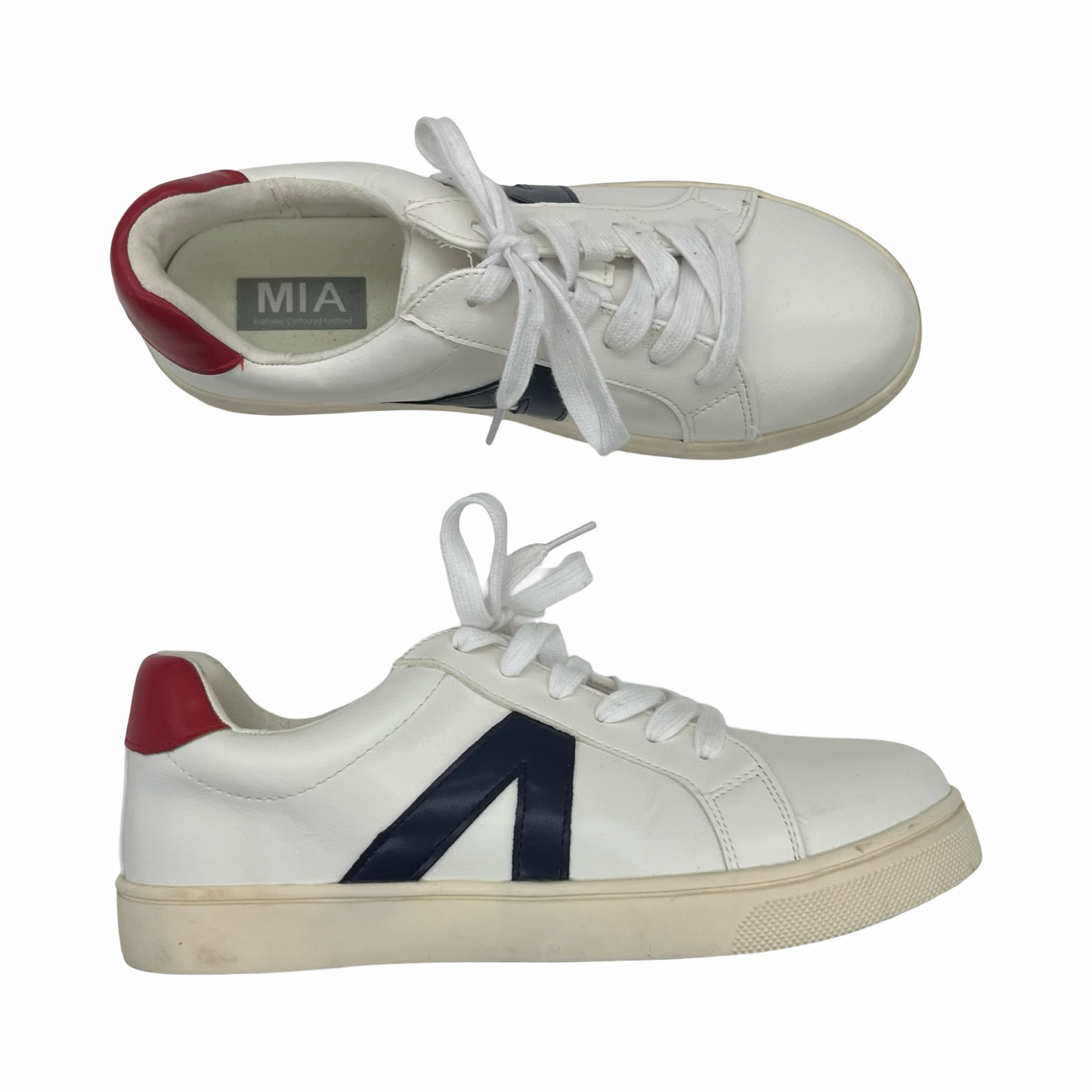 Shoes Sneakers By Mia In White, Size:9