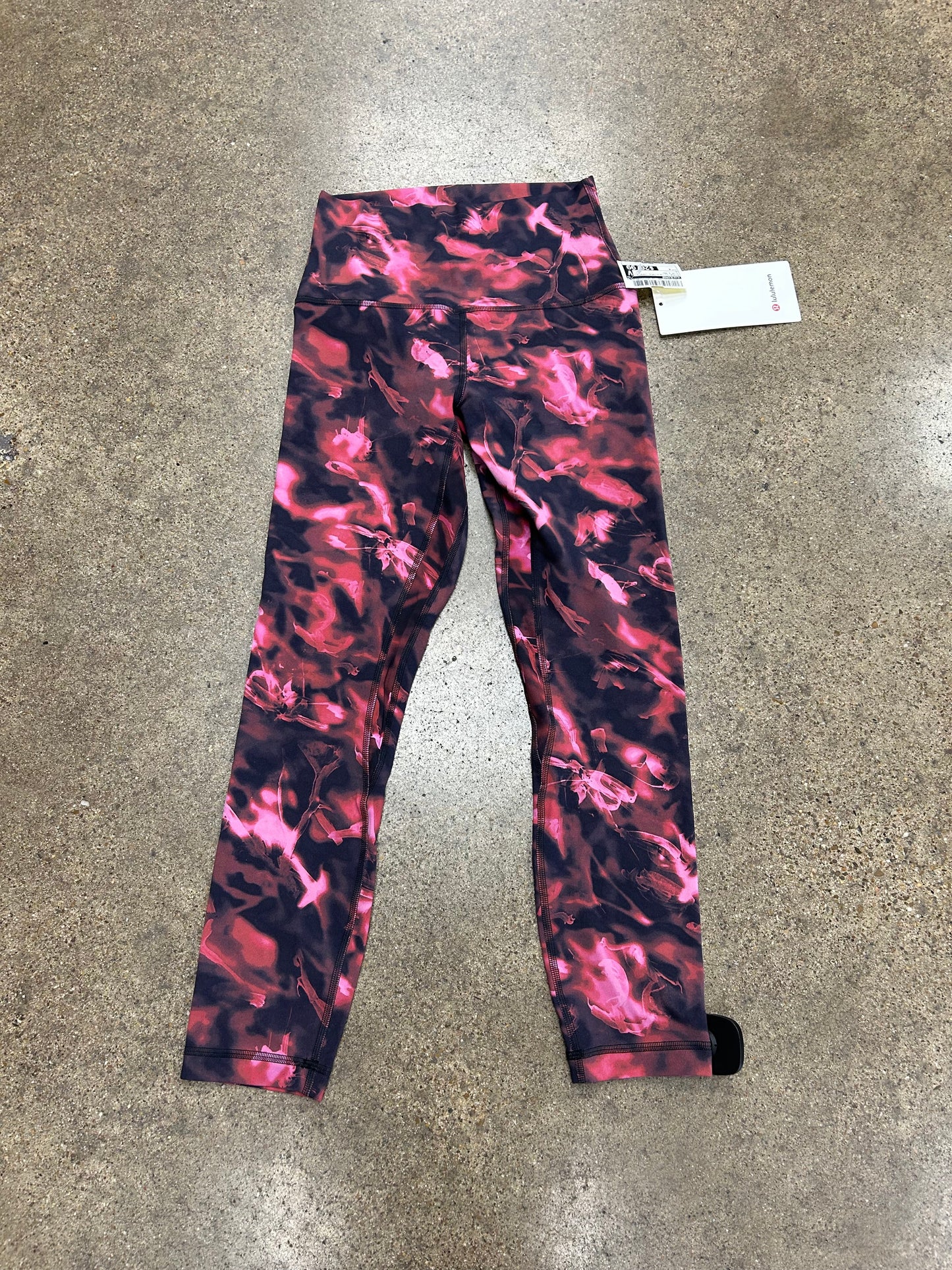 Athletic Leggings Capris By Lululemon In Pink & Red, Size:4